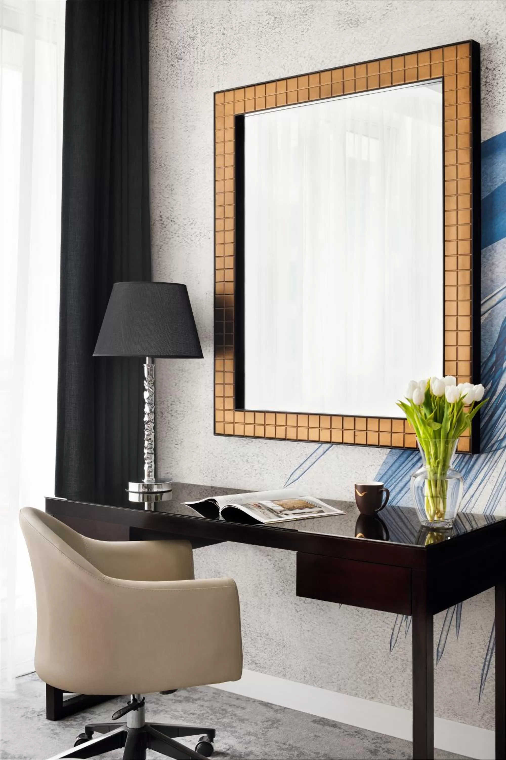 hair dresser in Mövenpick Hotel Jumeirah Lakes Towers Dubai