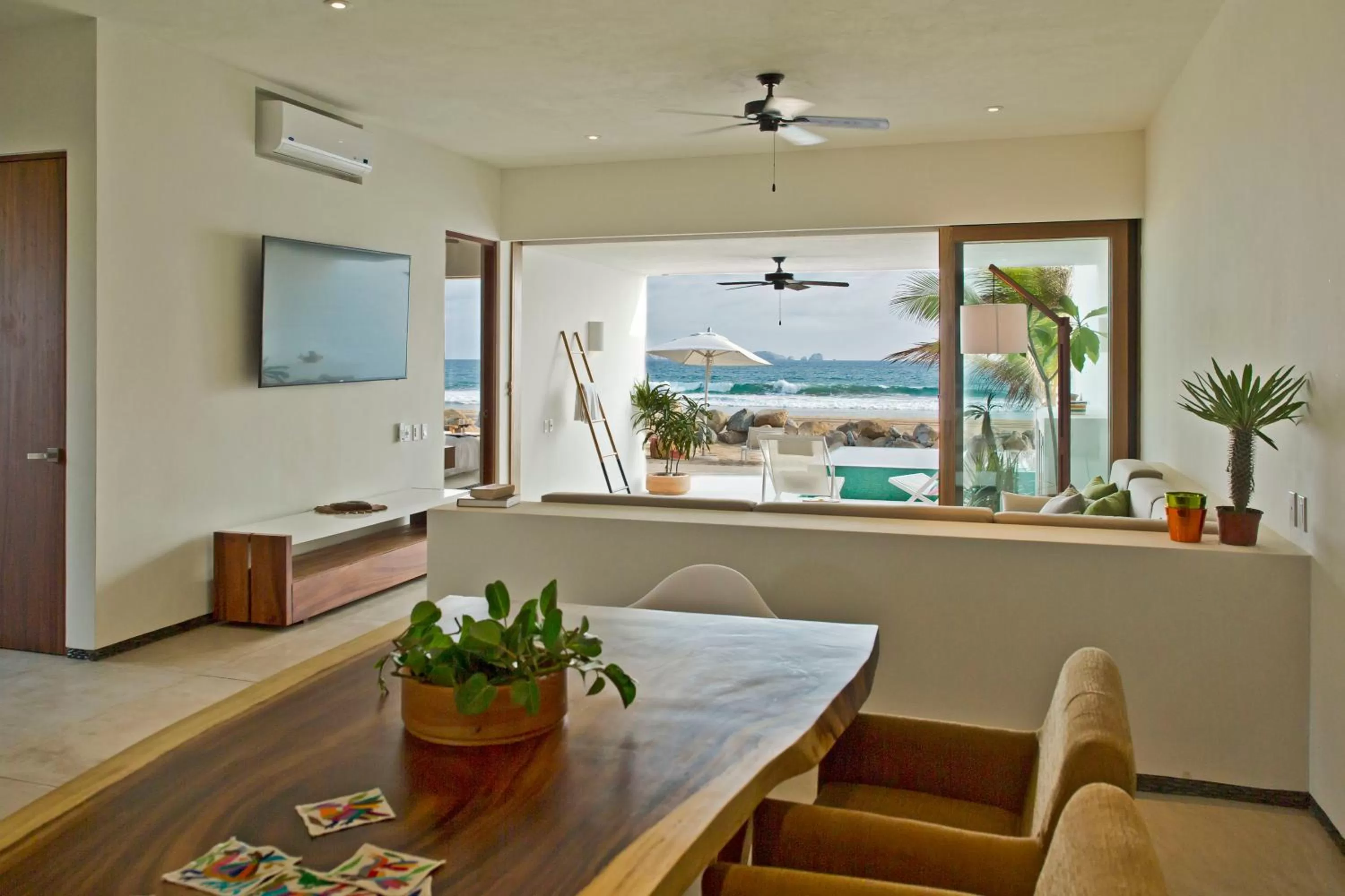 Dining area in Marea Beachfront Villas
