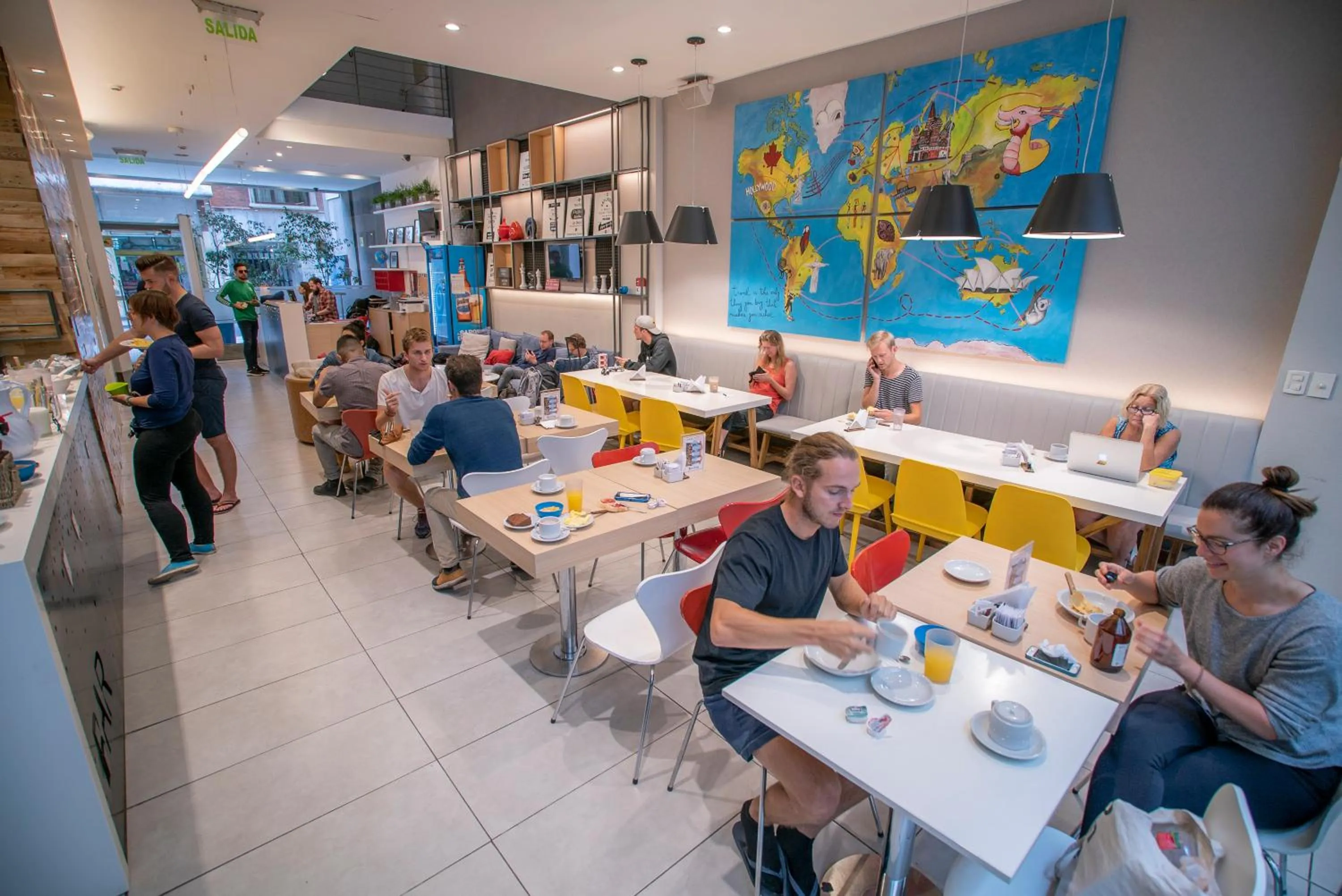 Restaurant/places to eat in America Del Sur Hostel Buenos Aires