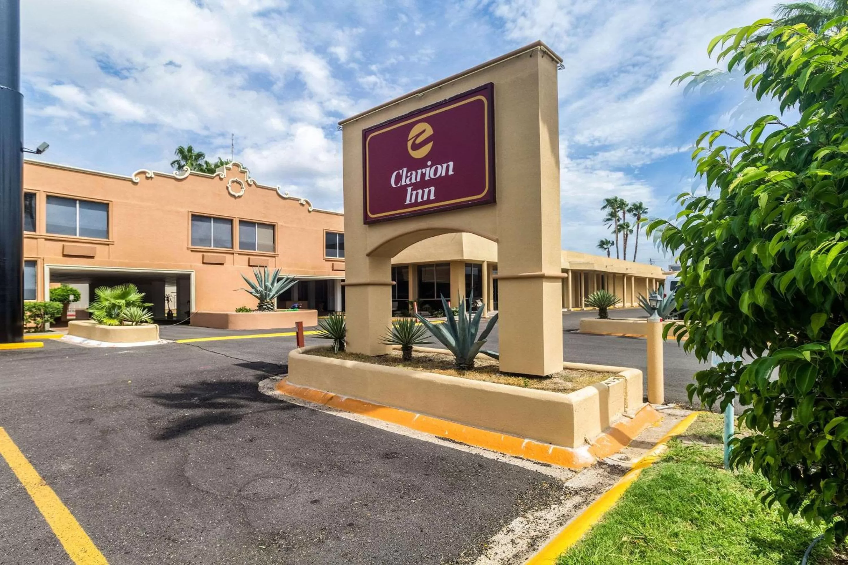 Property building in Clarion Inn near McAllen Airport