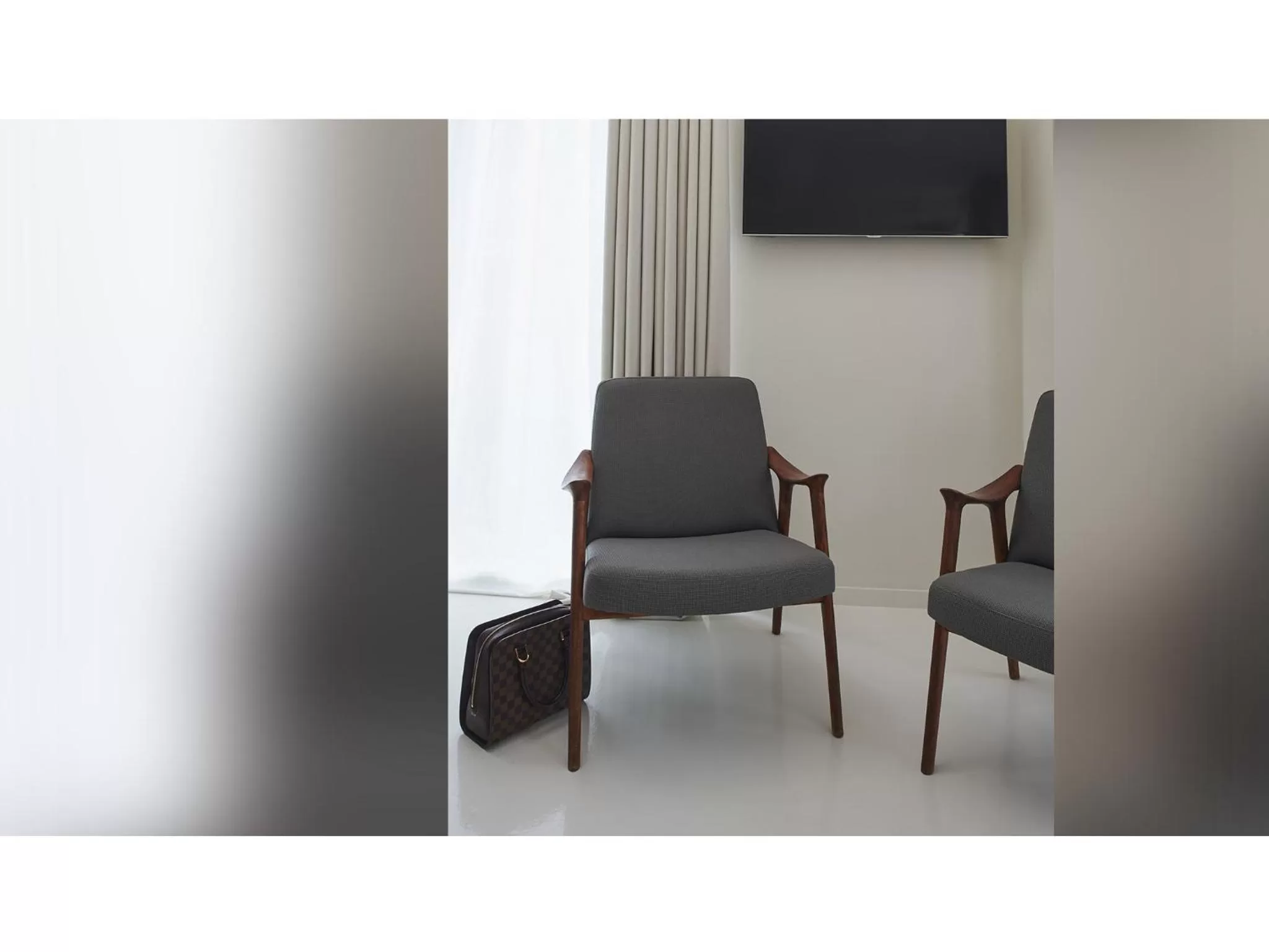 Decorative detail in 9Hotel Sablon