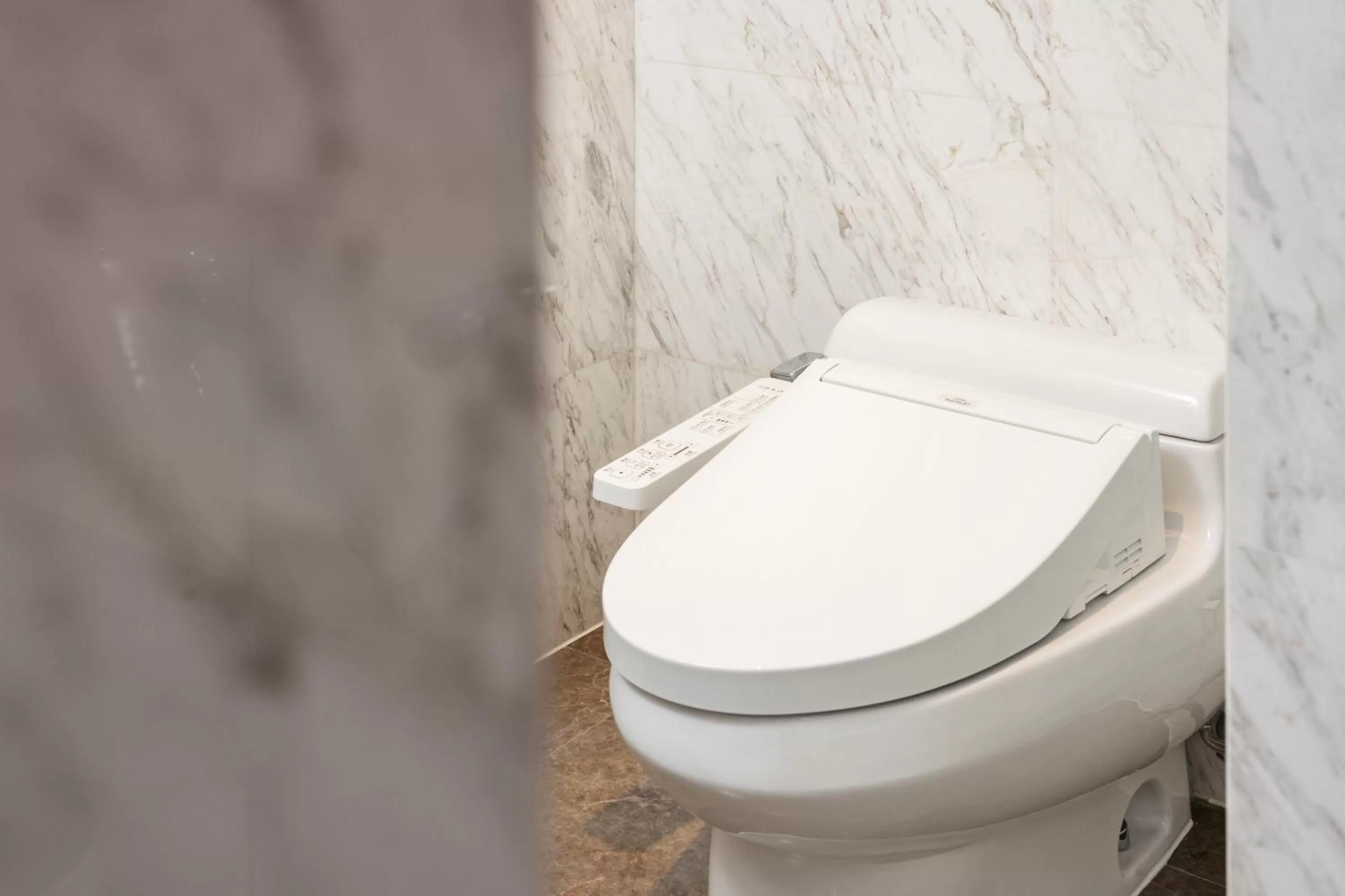 Toilet, Bathroom in Midtown Shangri-La, Hangzhou