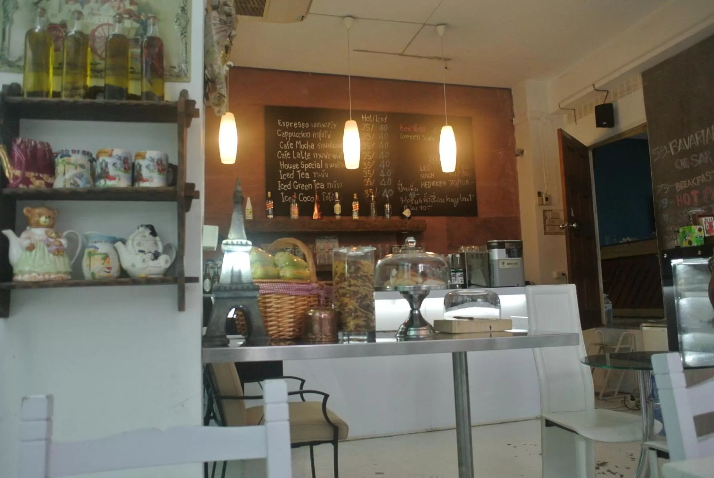 Drinks in Oriental Smile Hotel