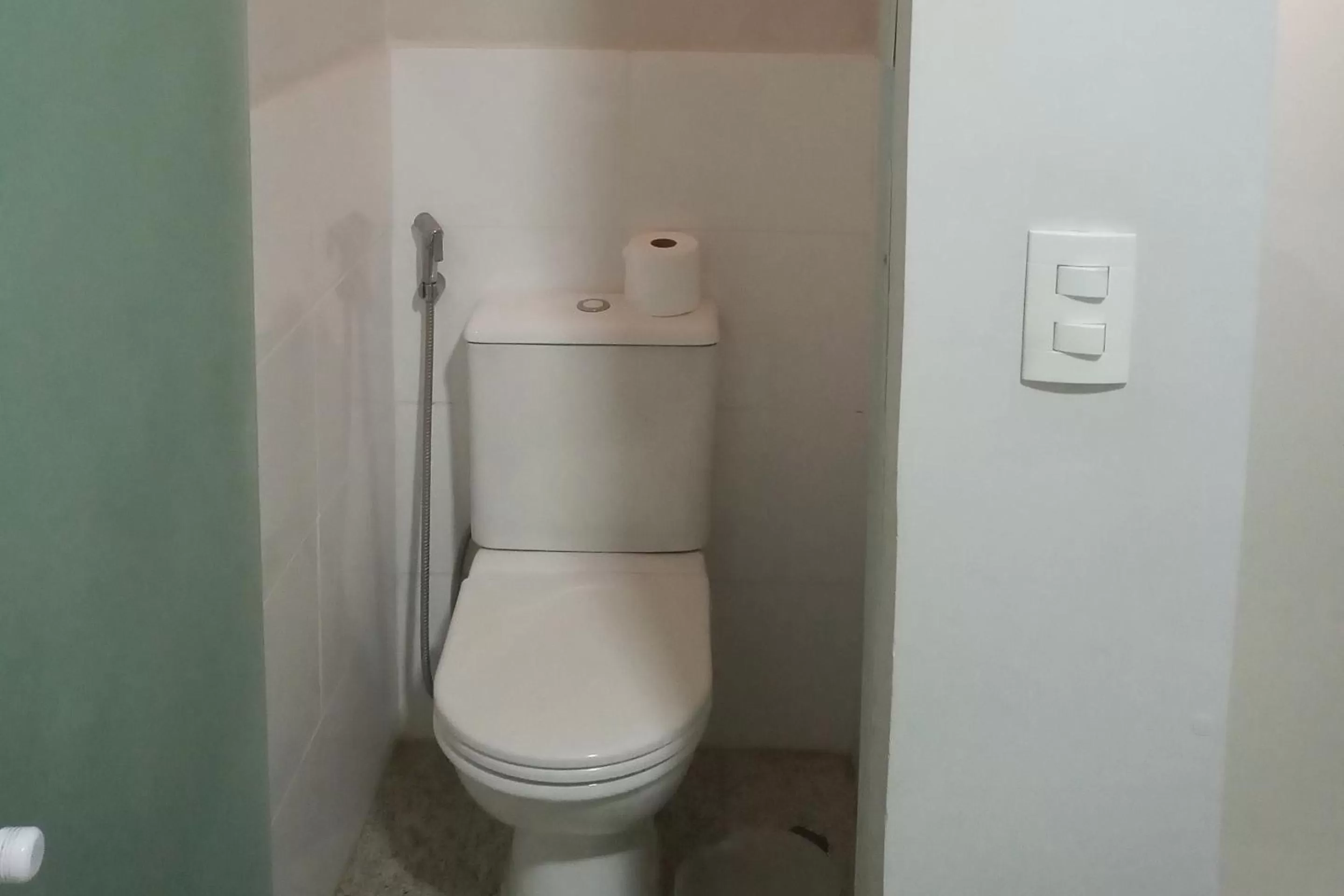 Bathroom in Compacto Hotel Alphaville Campinas