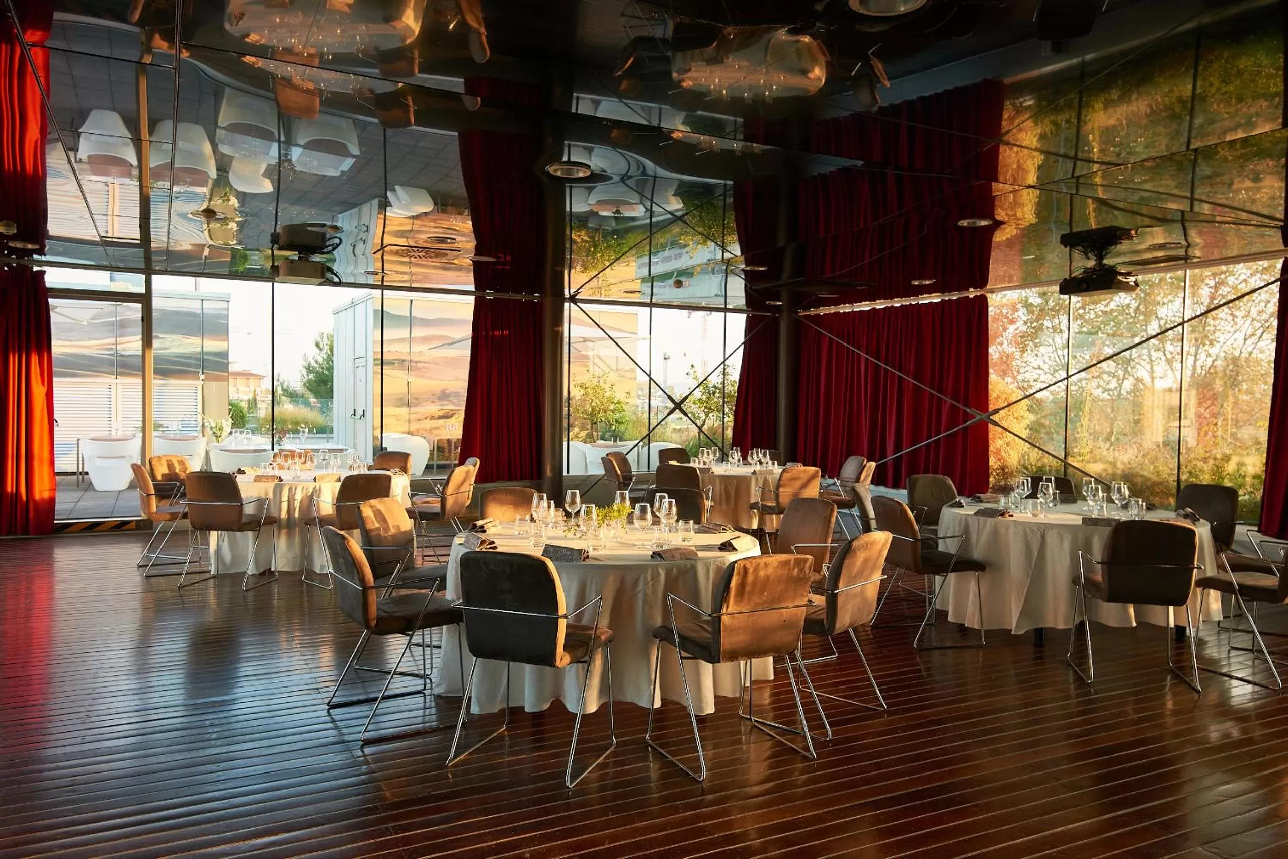 Meeting/conference room in San Ranieri Hotel