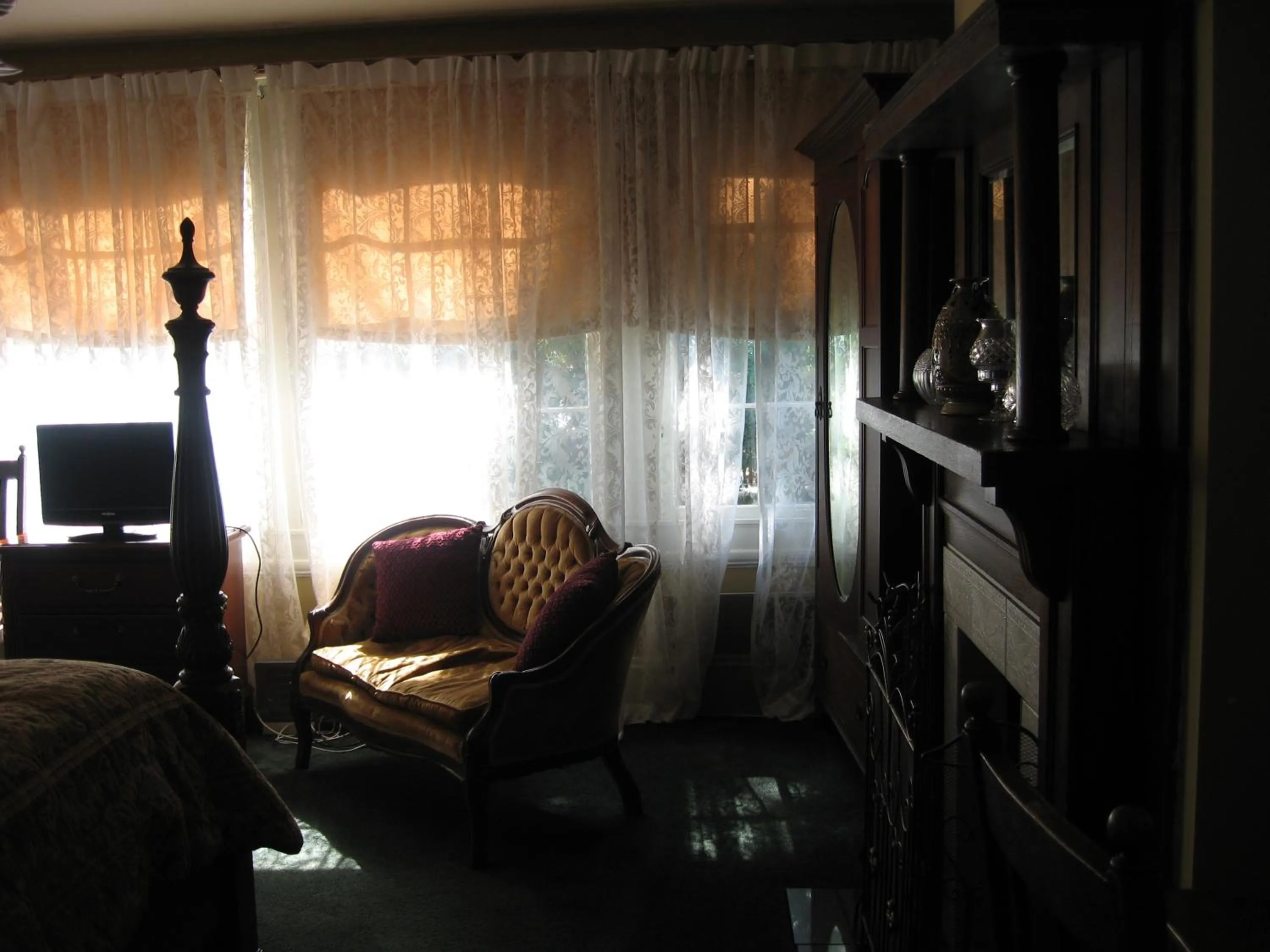Seating Area in Strickland Arms Bed and Breakfast