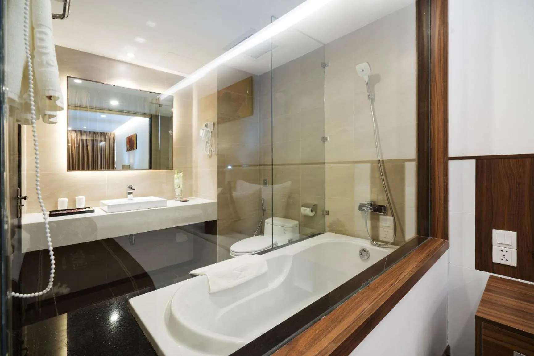 Bathroom in LeMore Hotel Nha Trang