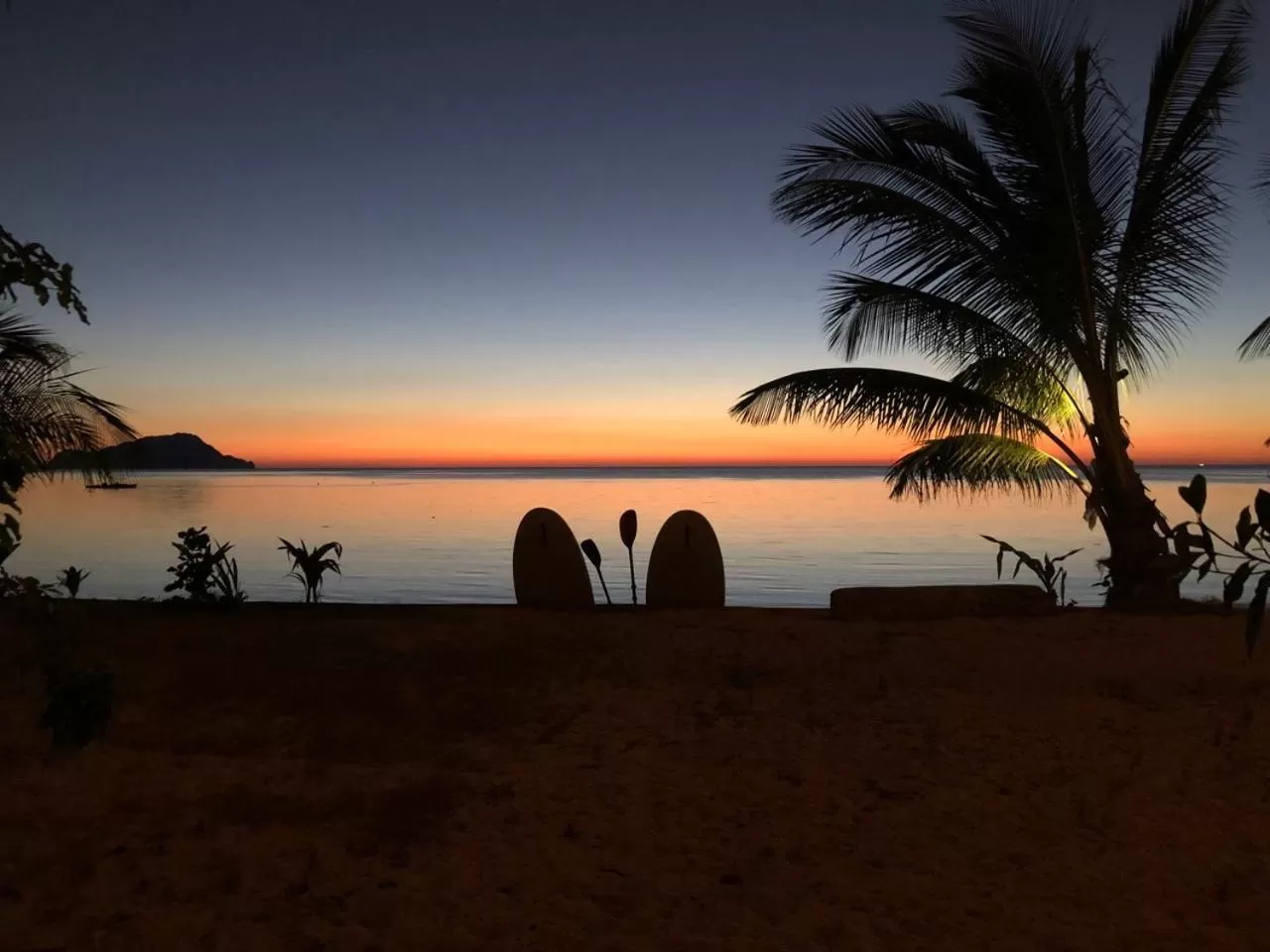 Sunset in The Beach House Ocam Ocam