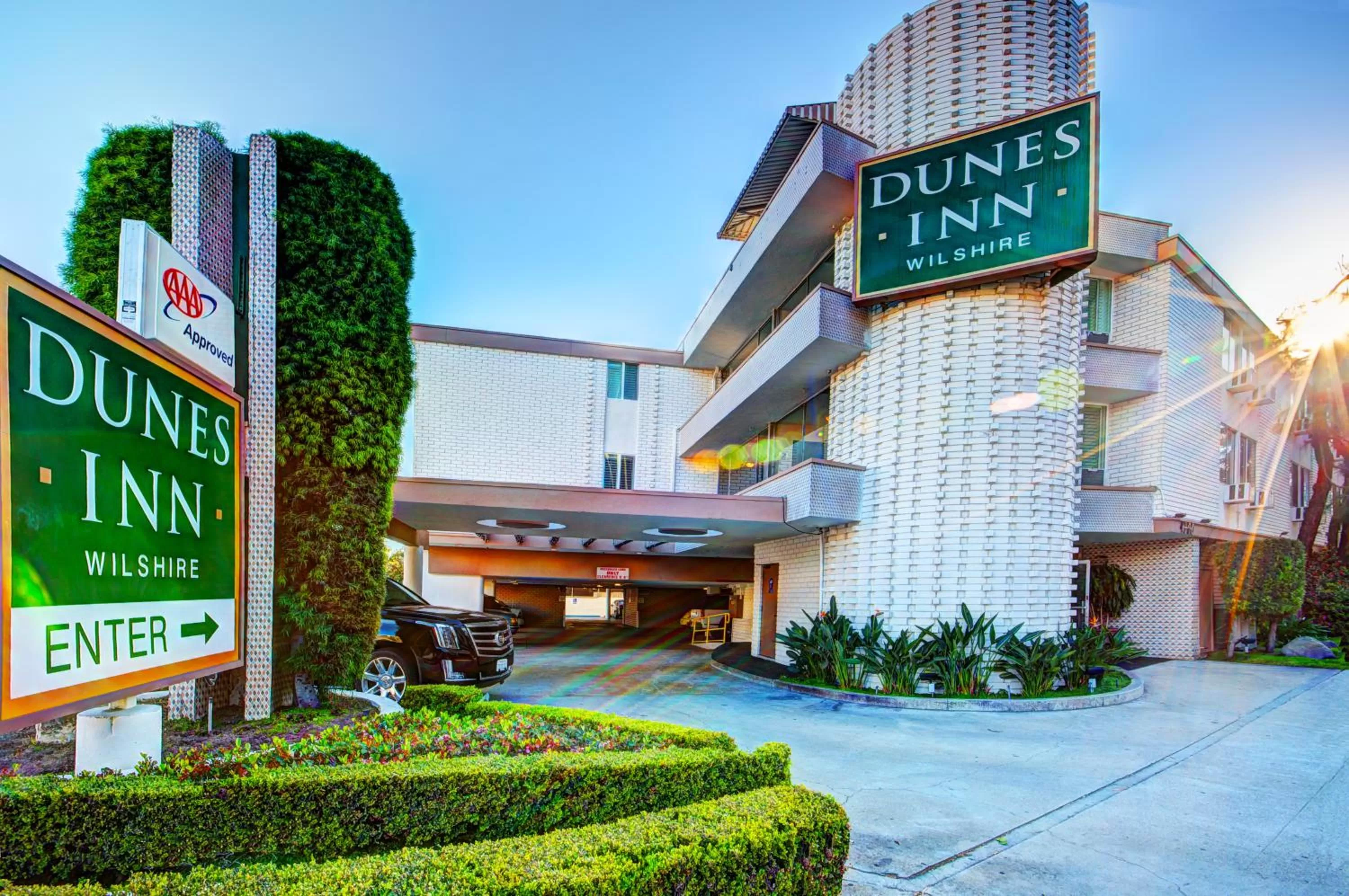 Facade/entrance in Dunes Inn - Wilshire