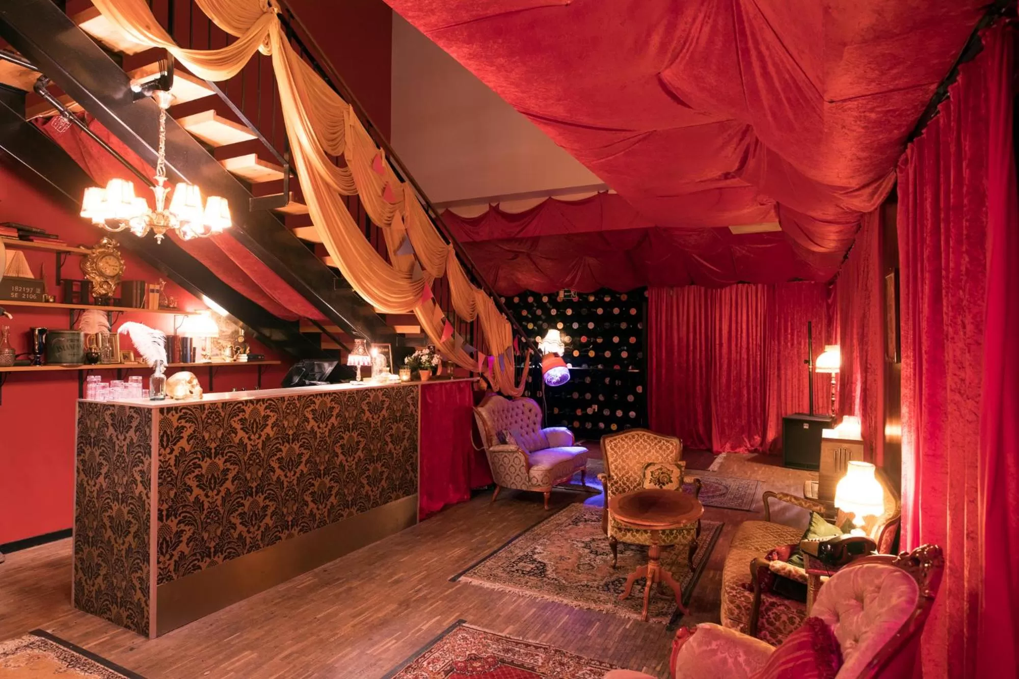 Lounge or bar in ProfilHotels Savoy