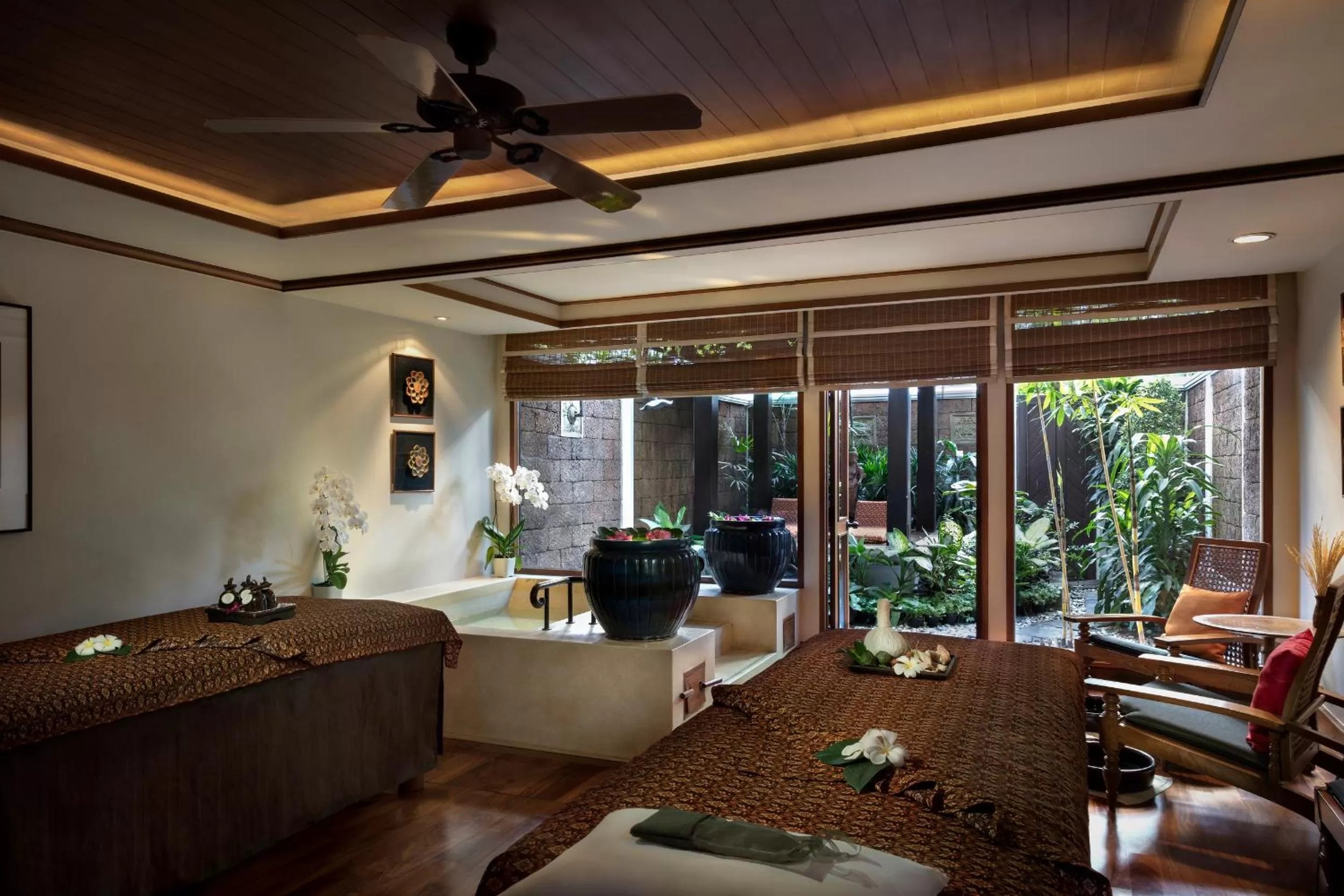 Massage in Anantara Riverside Bangkok Resort