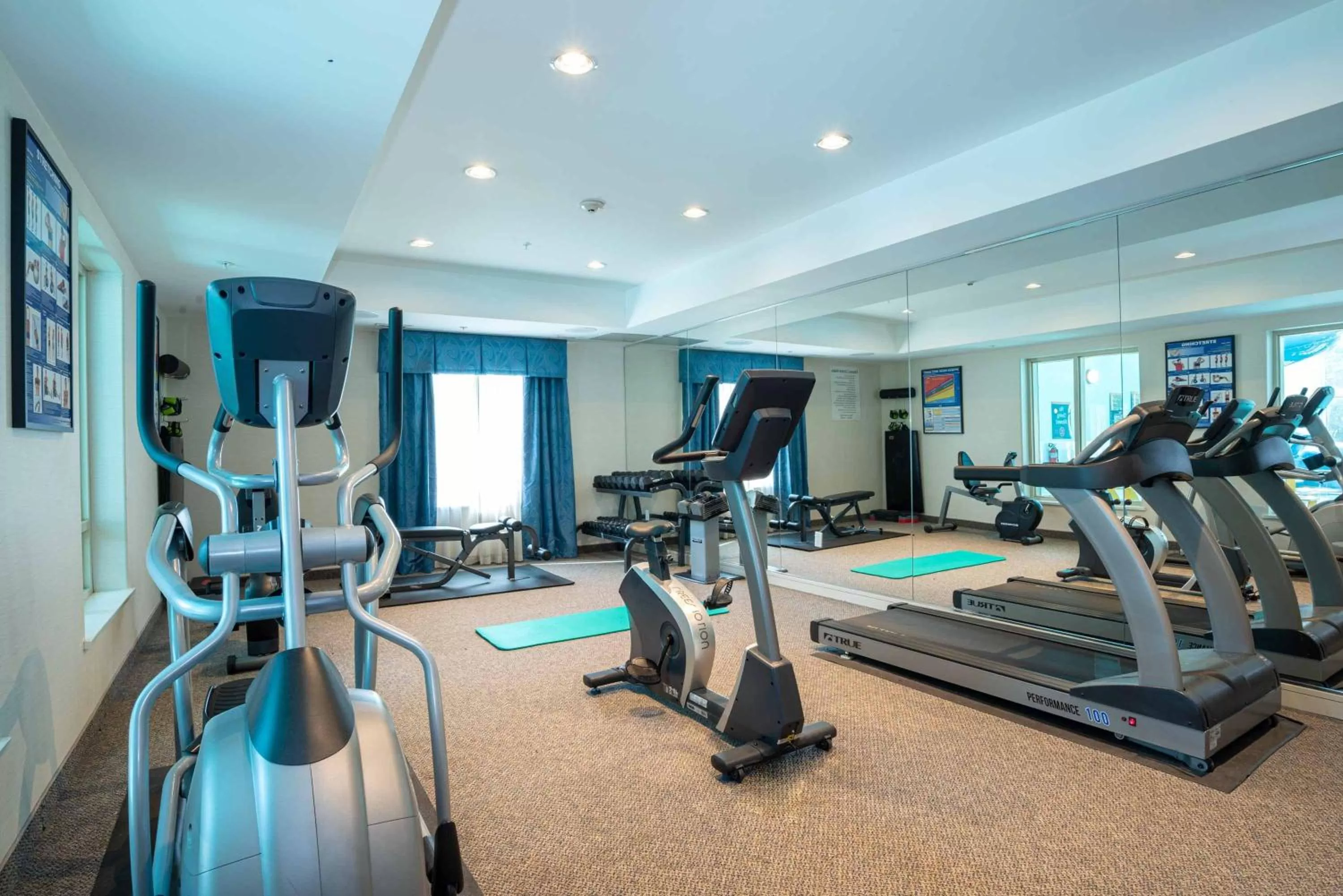 Fitness centre/facilities in Sandman Hotel and Suites Squamish