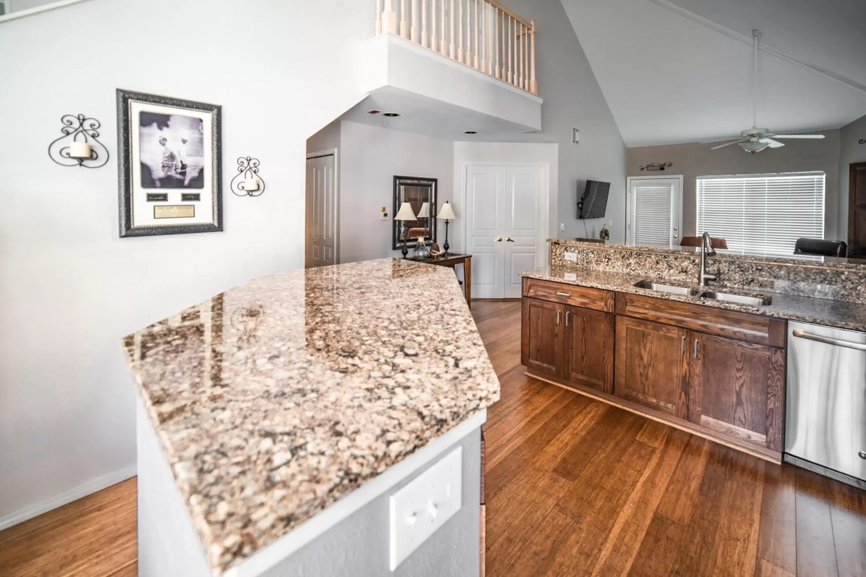 Three-Bedroom Apartment in Thousand Hills Golf Resort Three-Bedroom Apartment in Thousand Hills Golf Resort