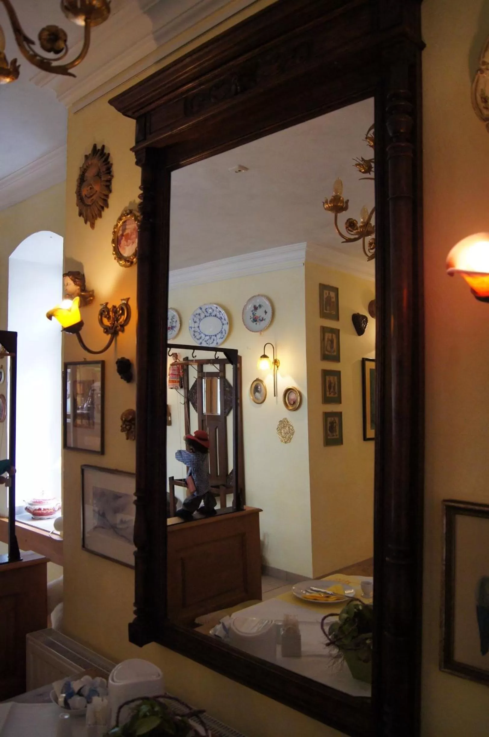 Restaurant/places to eat, Bed in Hotel Select