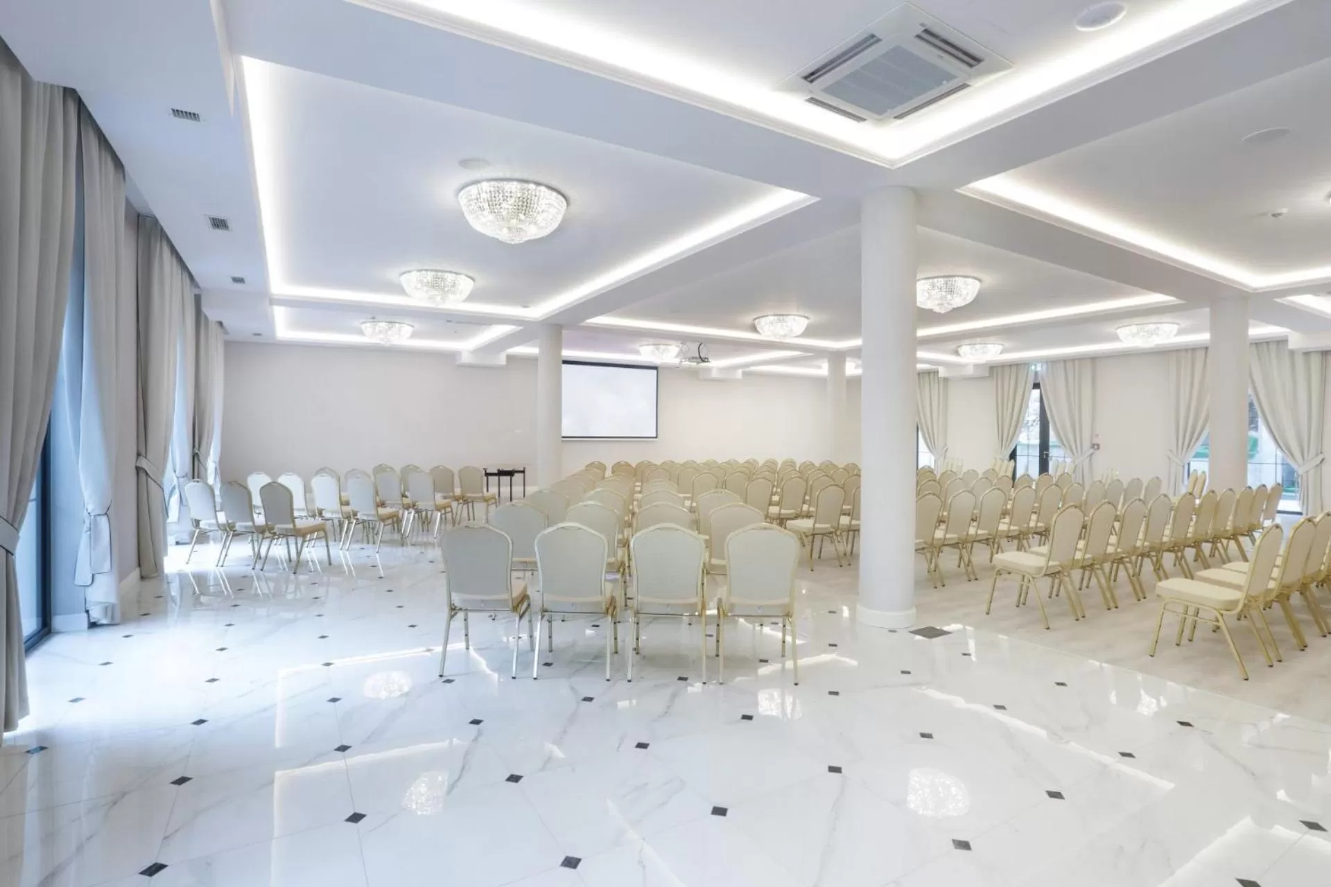 Business facilities in Magnus Resort