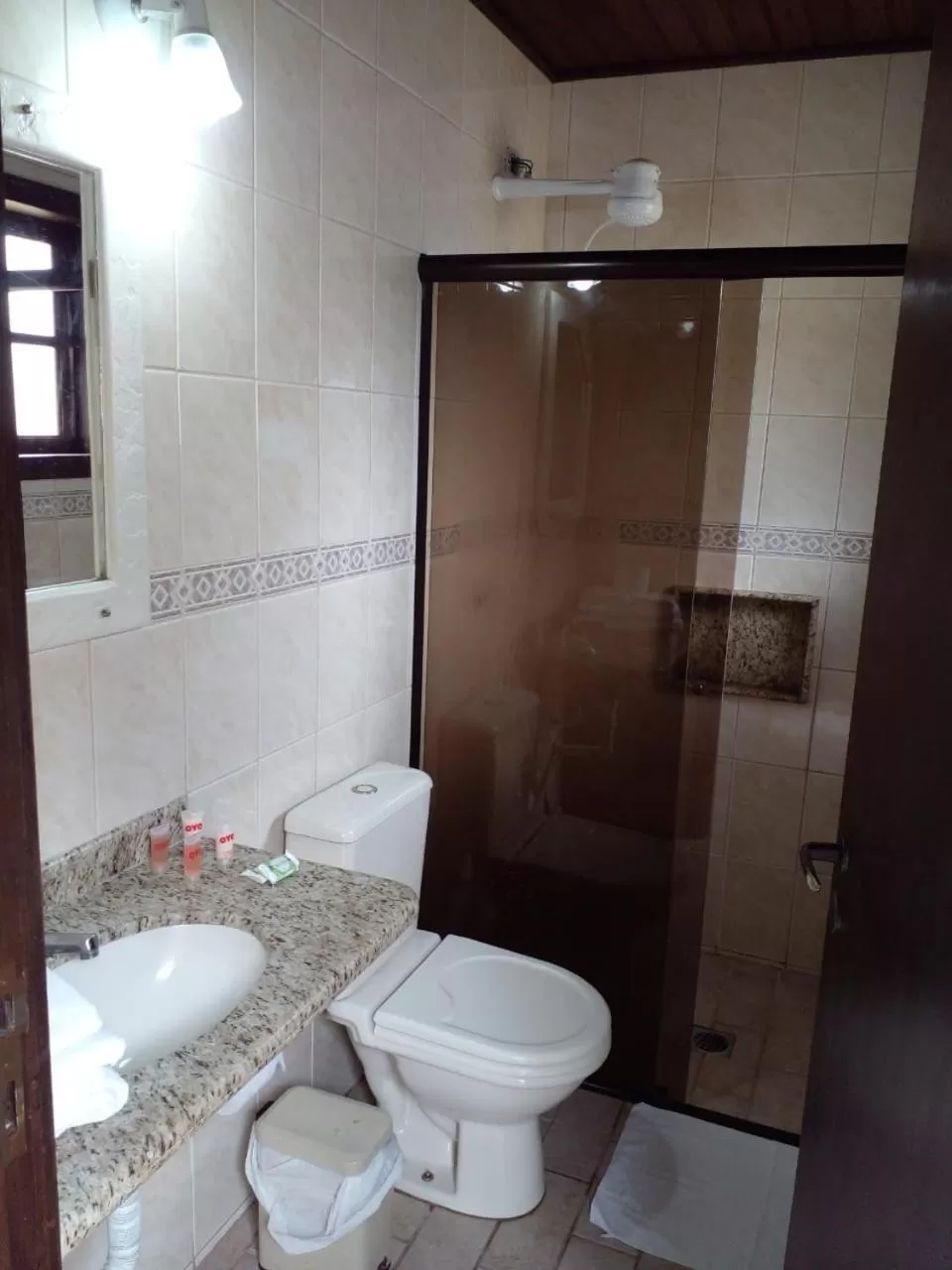 Bathroom in Pousada Bangalôs Da Mole - Florianópolis