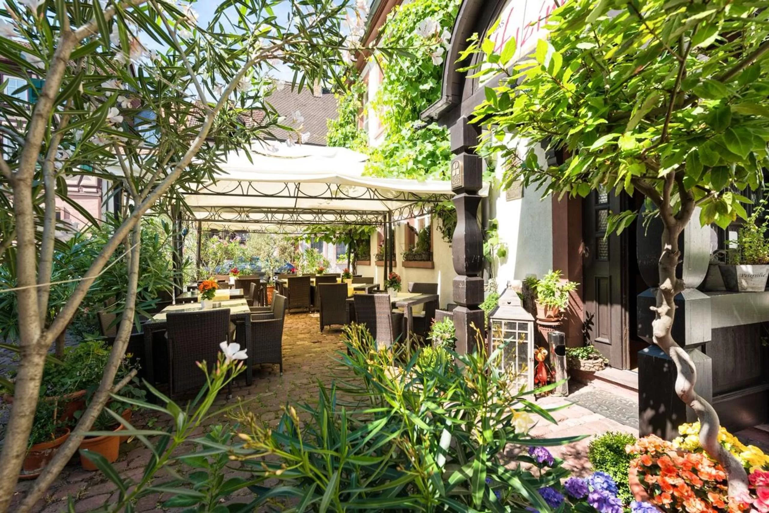 Balcony/Terrace, Restaurant/Places to Eat in Flair Hotel Hopfengarten