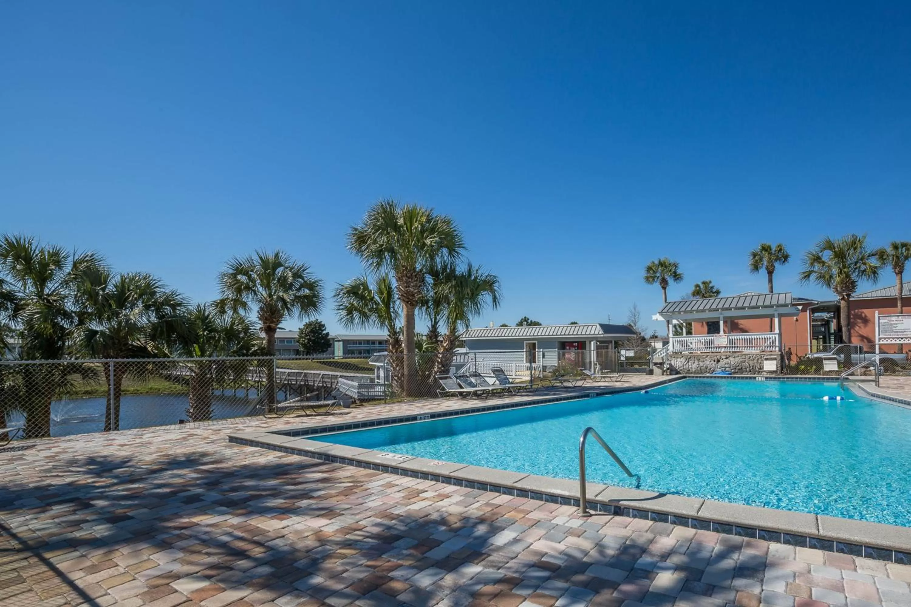 Swimming Pool in Gulf Terrace 181