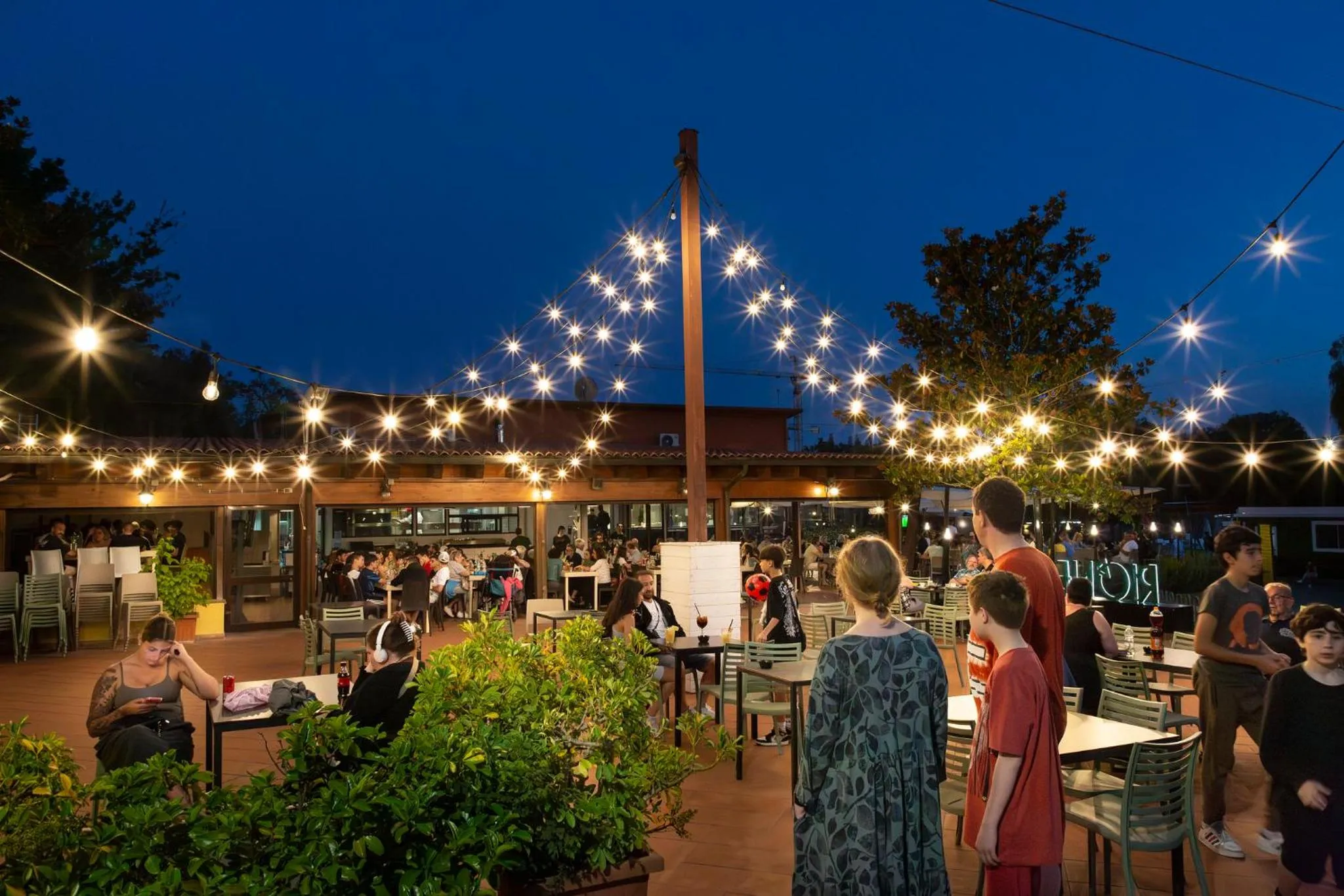 Restaurant/places to eat in hu Roma Camping In Town