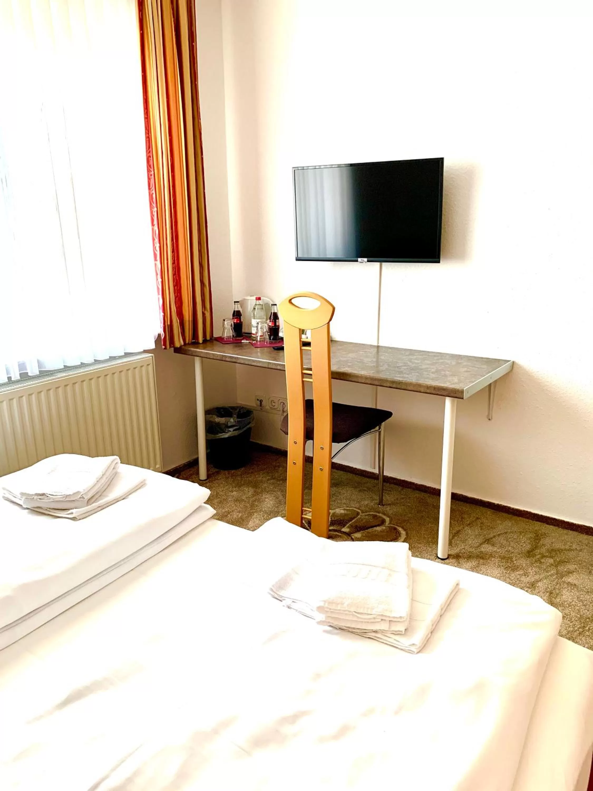 TV and multimedia in DUA Hotel