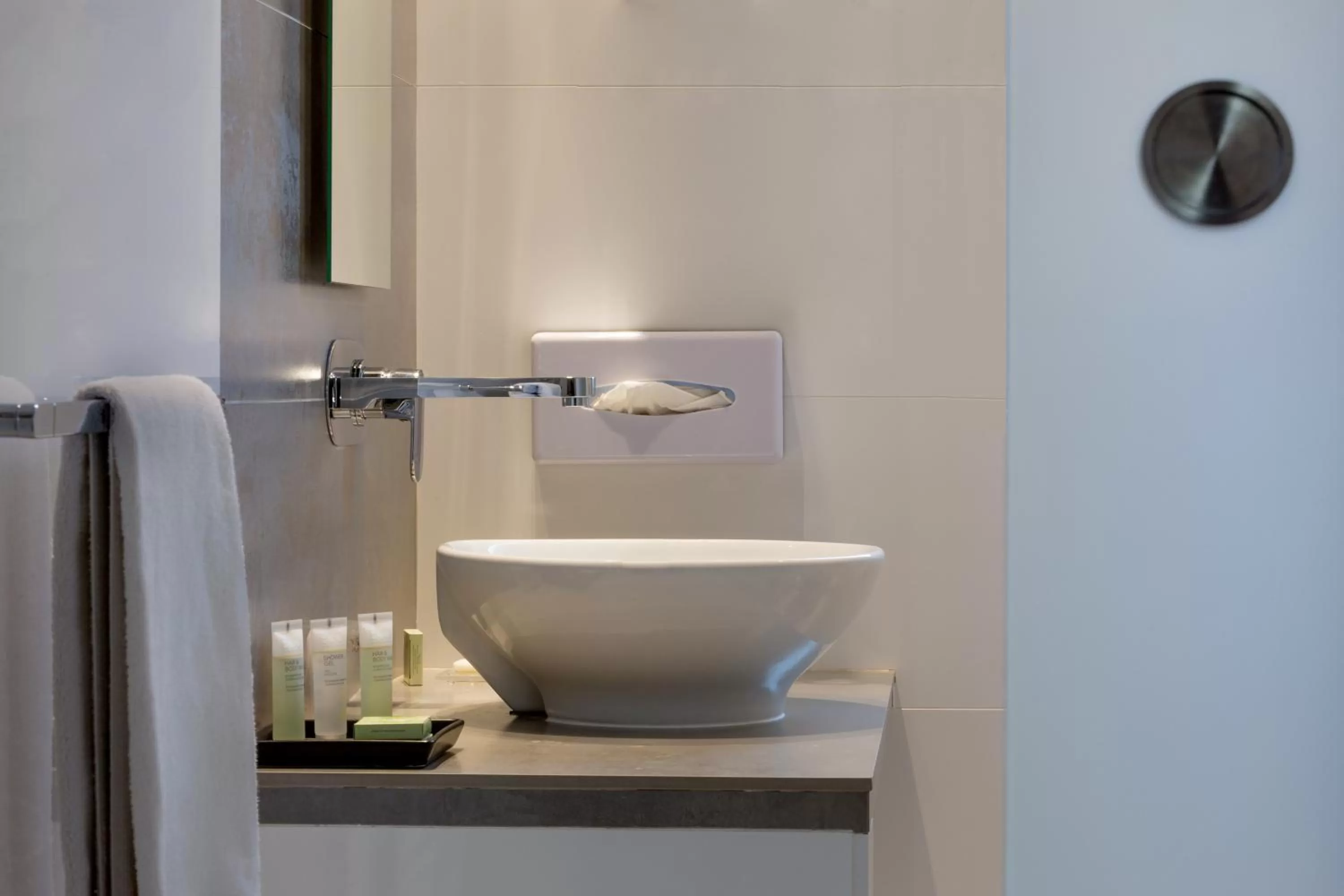 Bathroom in Best Western Seine West Hotel