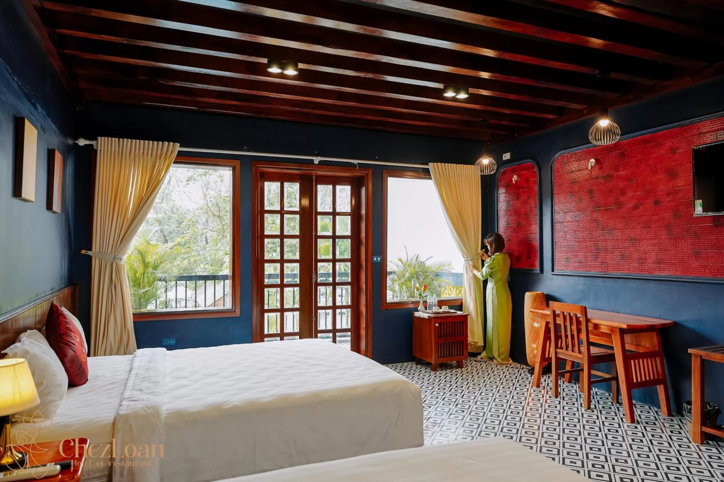 View (from property/room), Bed in Chez Loan Hotel