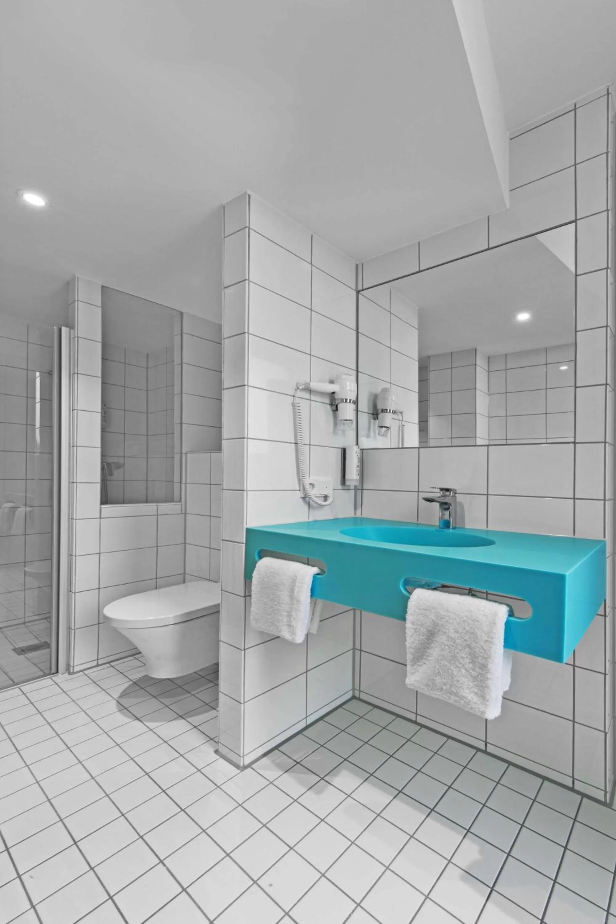 Bathroom in Prize by Radisson, Hamburg St Pauli