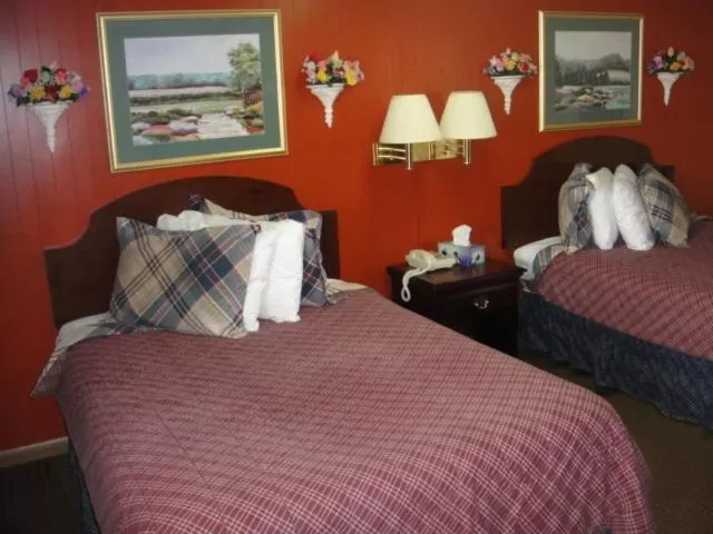 Bed in Standish Motel
