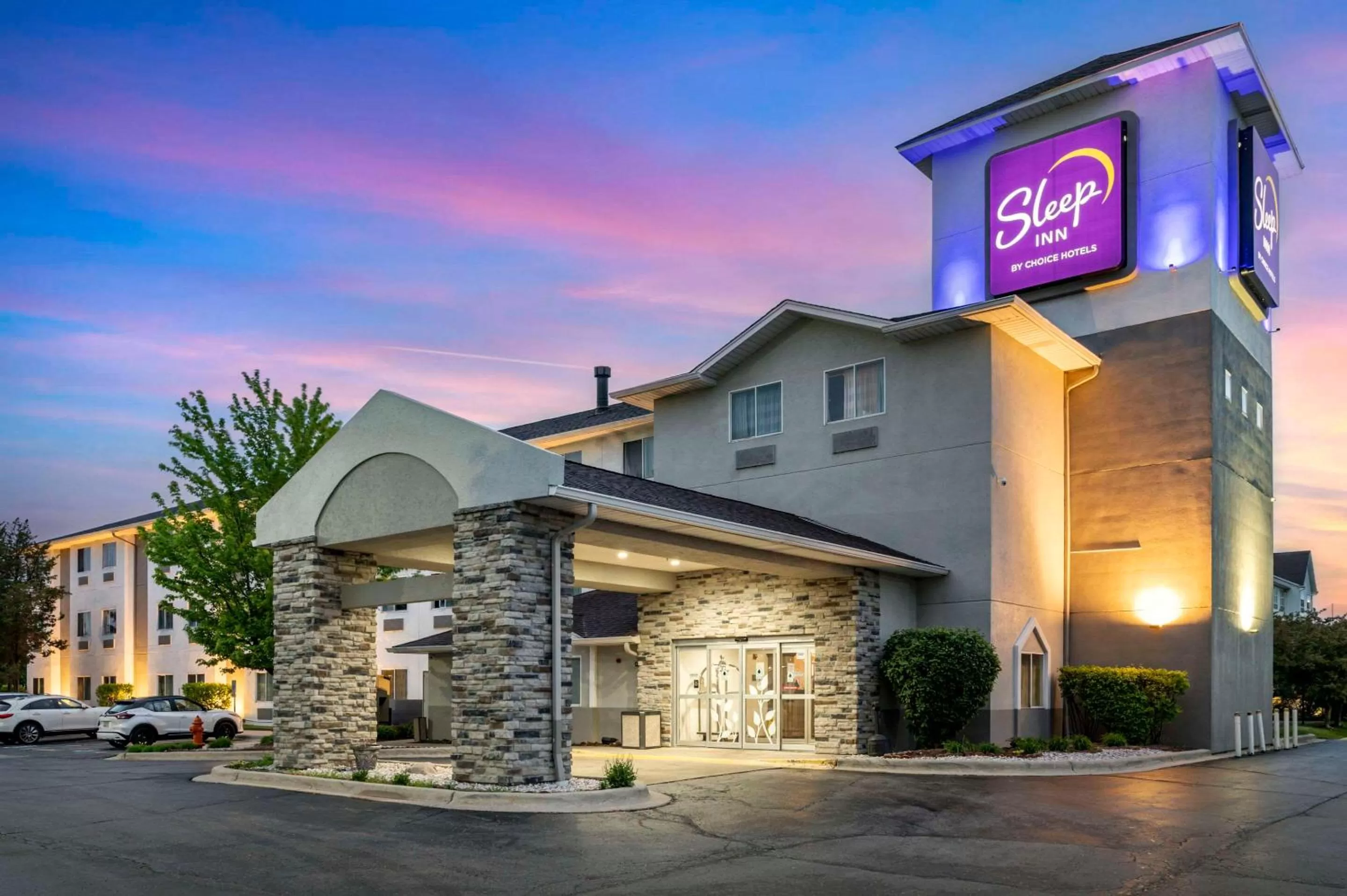 Property building in Sleep Inn Naperville - Chicago