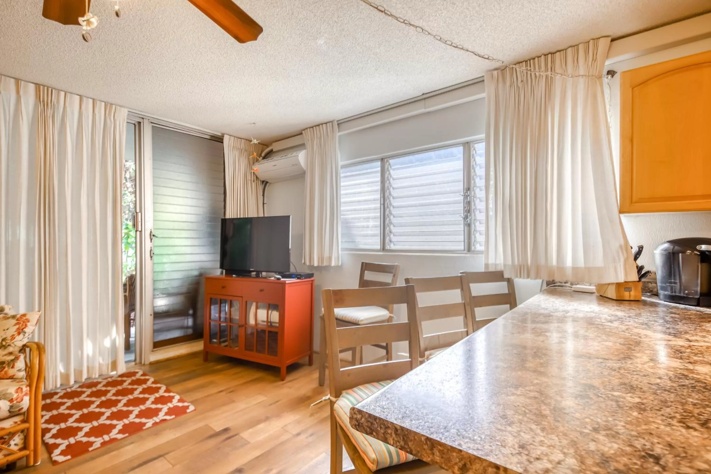 TV/Entertainment Center in Kihei Kai Nani