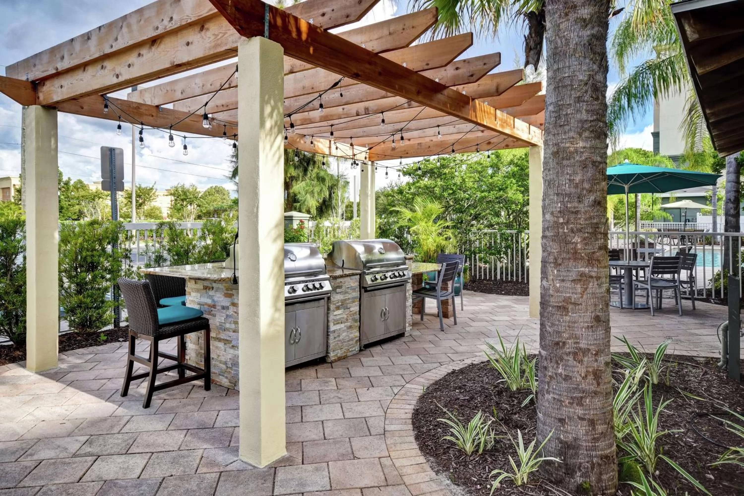 Dining area in Homewood Suites by Hilton Tampa-Port Richey