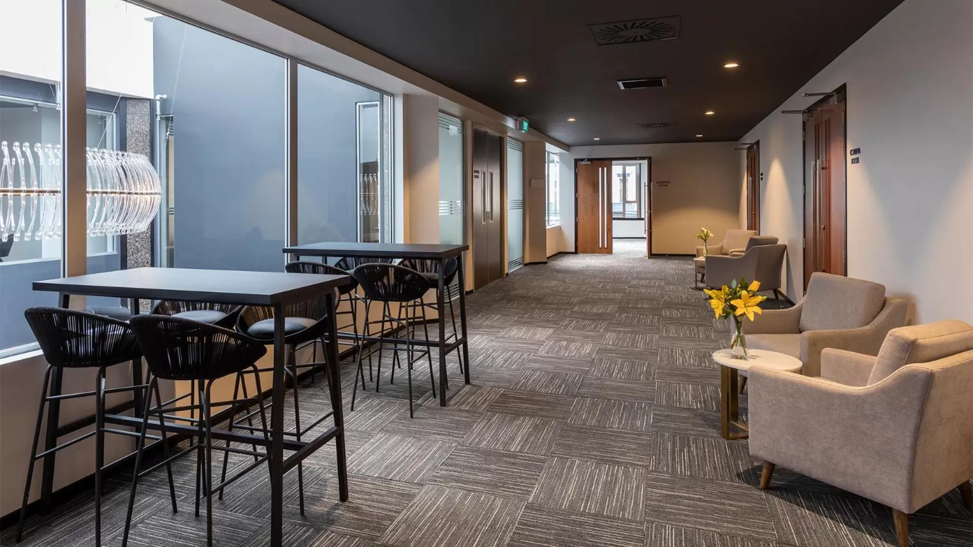 Business facilities in Oaks Wellington Hotel