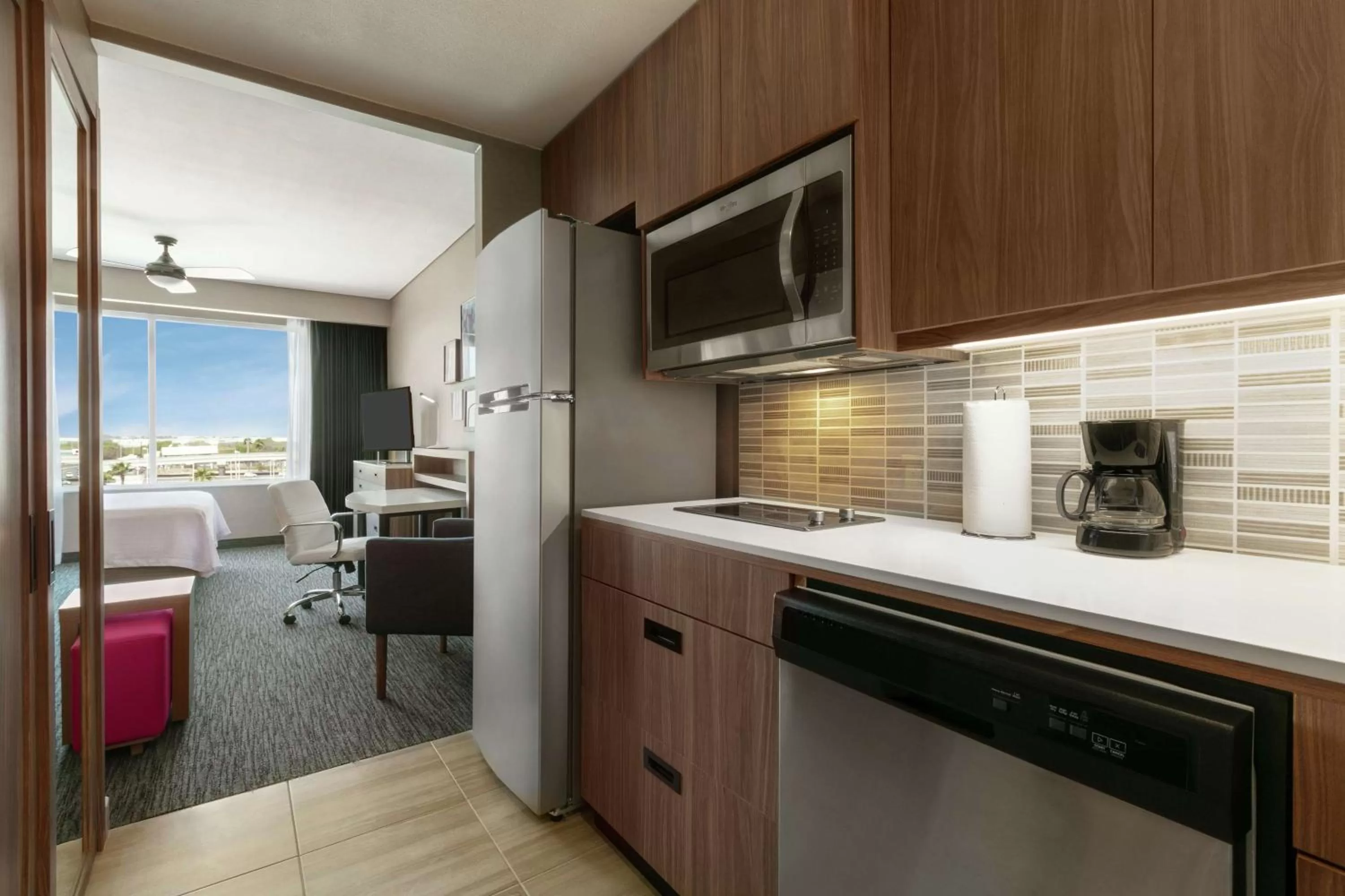 Kitchen or kitchenette in Homewood Suites By Hilton Monterrey Apodaca