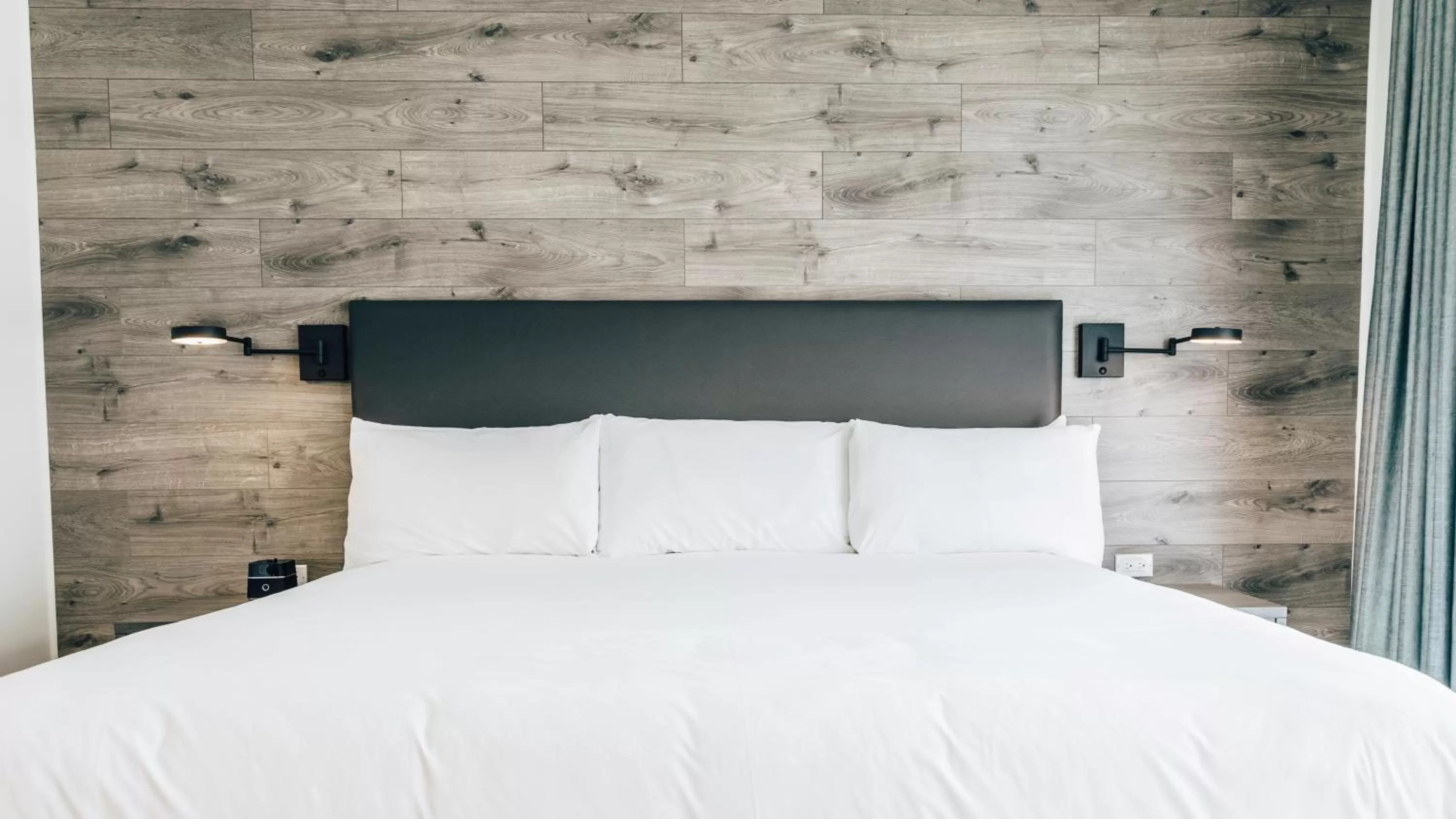 Bedroom, Bed in The Hotel on Pownal