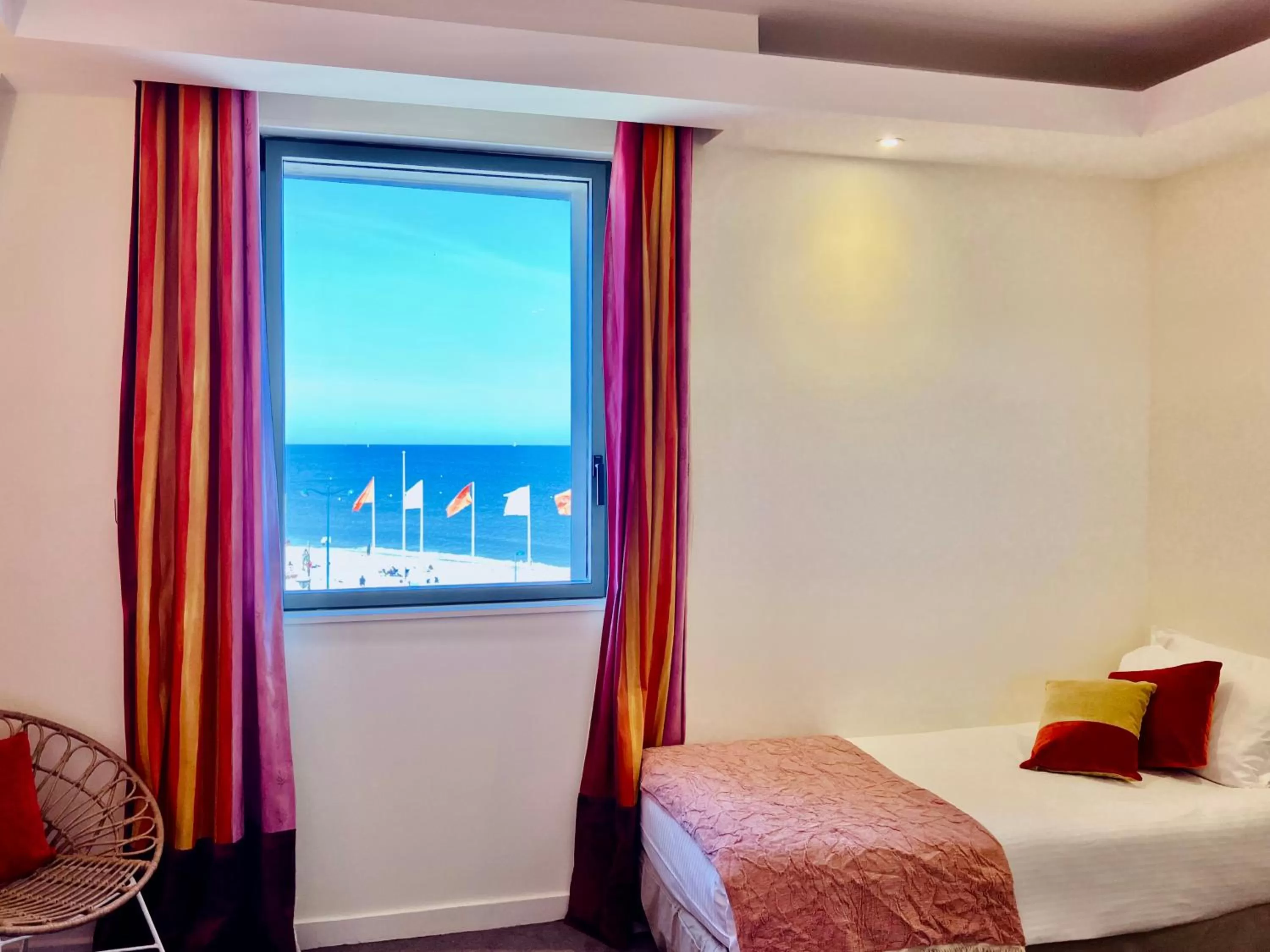 Bed in Hôtel Outre-Mer - Villa Le Couchant