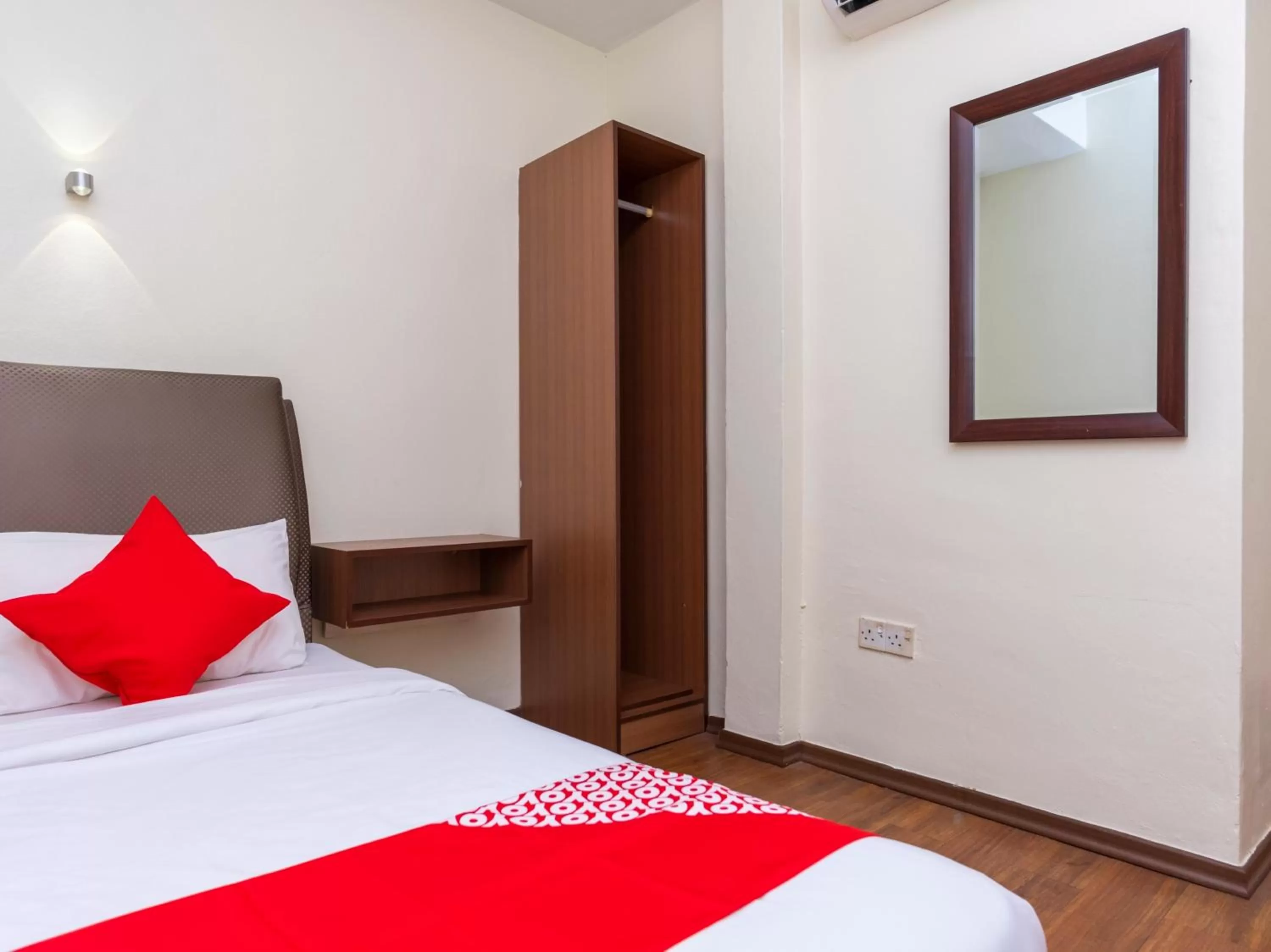 Standard Single Room - single occupancy in OYO 1214 Oro Hotel