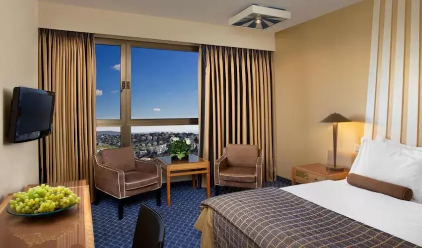 Superior Double or Twin Room - single occupancy in Dan Panorama Haifa Hotel Superior Double or Twin Room - single occupancy in Dan Panorama Haifa Hotel