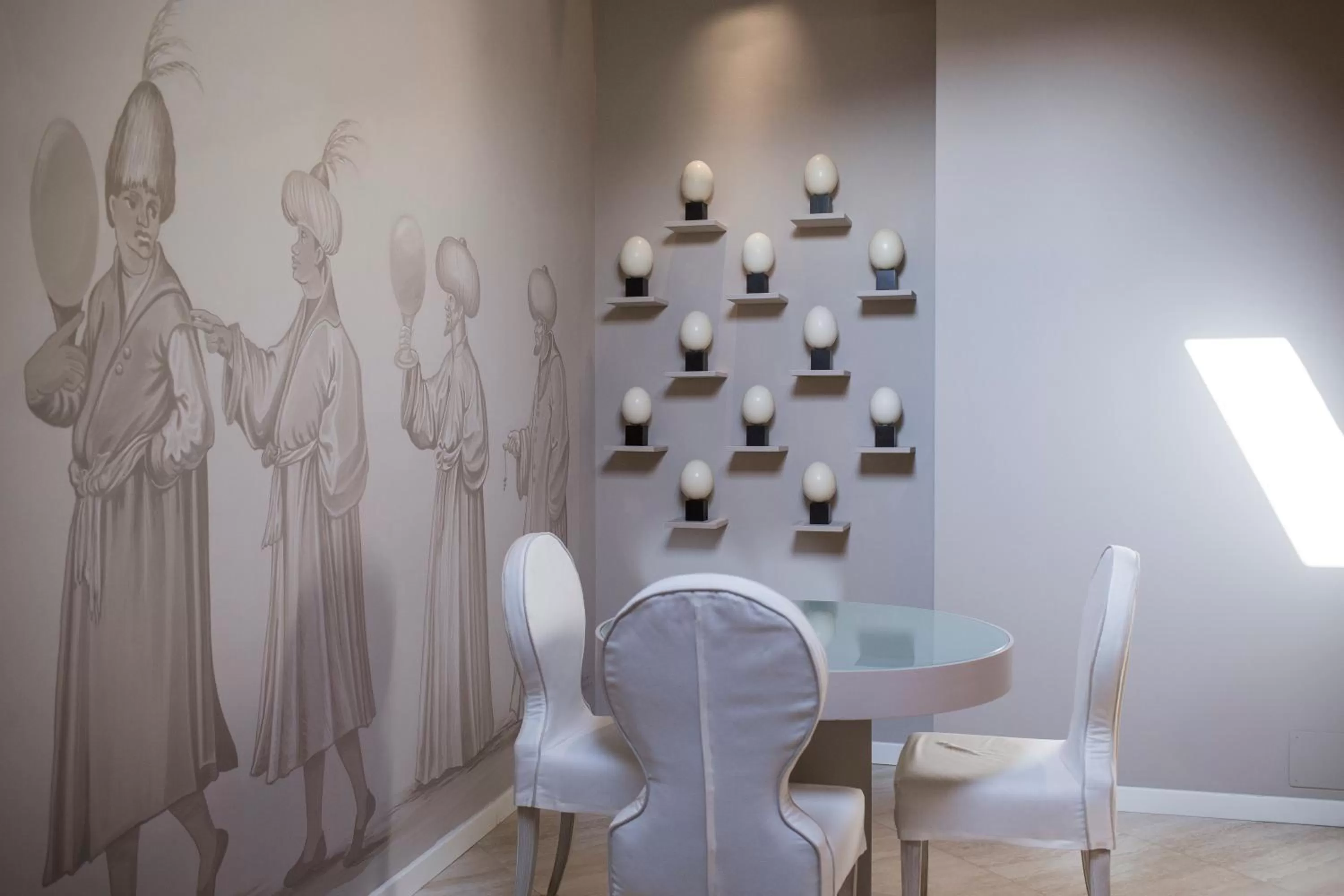 Coffee/tea facilities in Seven Historical Suites