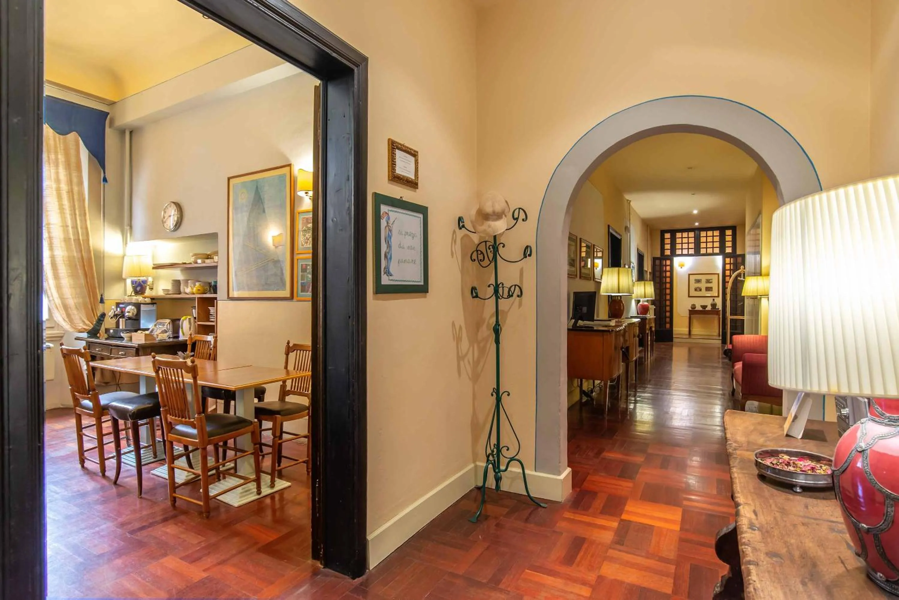 Lobby or reception in Hotel Bonifacio