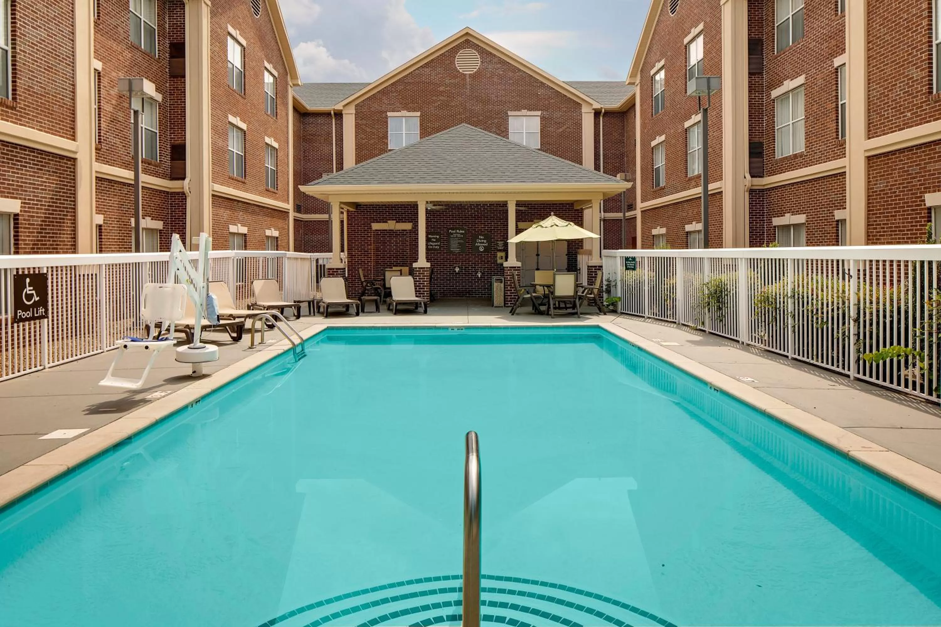 Pool view in Homewood Suites Nashville/Brentwood