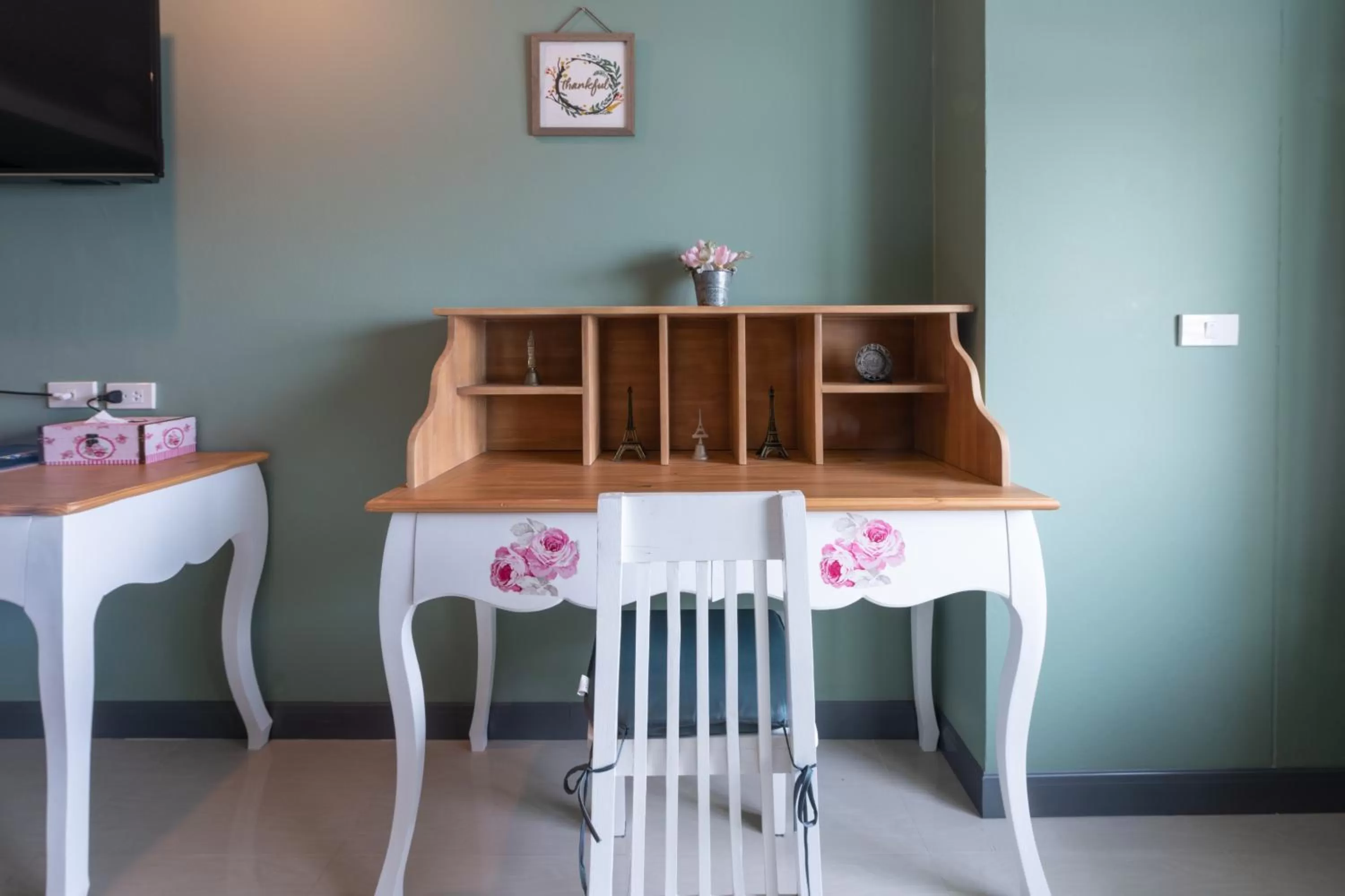 hair dresser in The Lilly Hotel