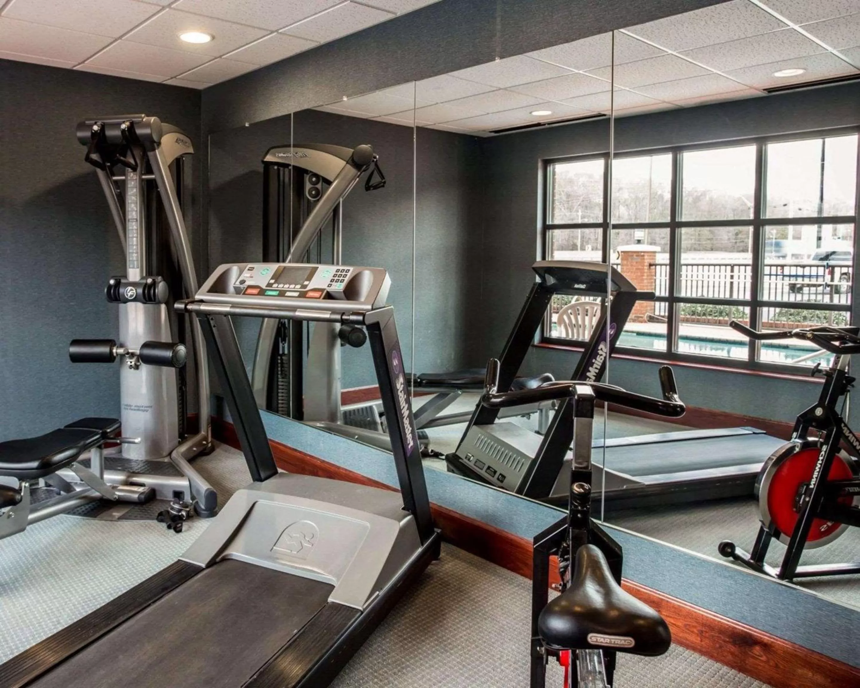 Comfort Inn & Suites Lumberton Central I-95