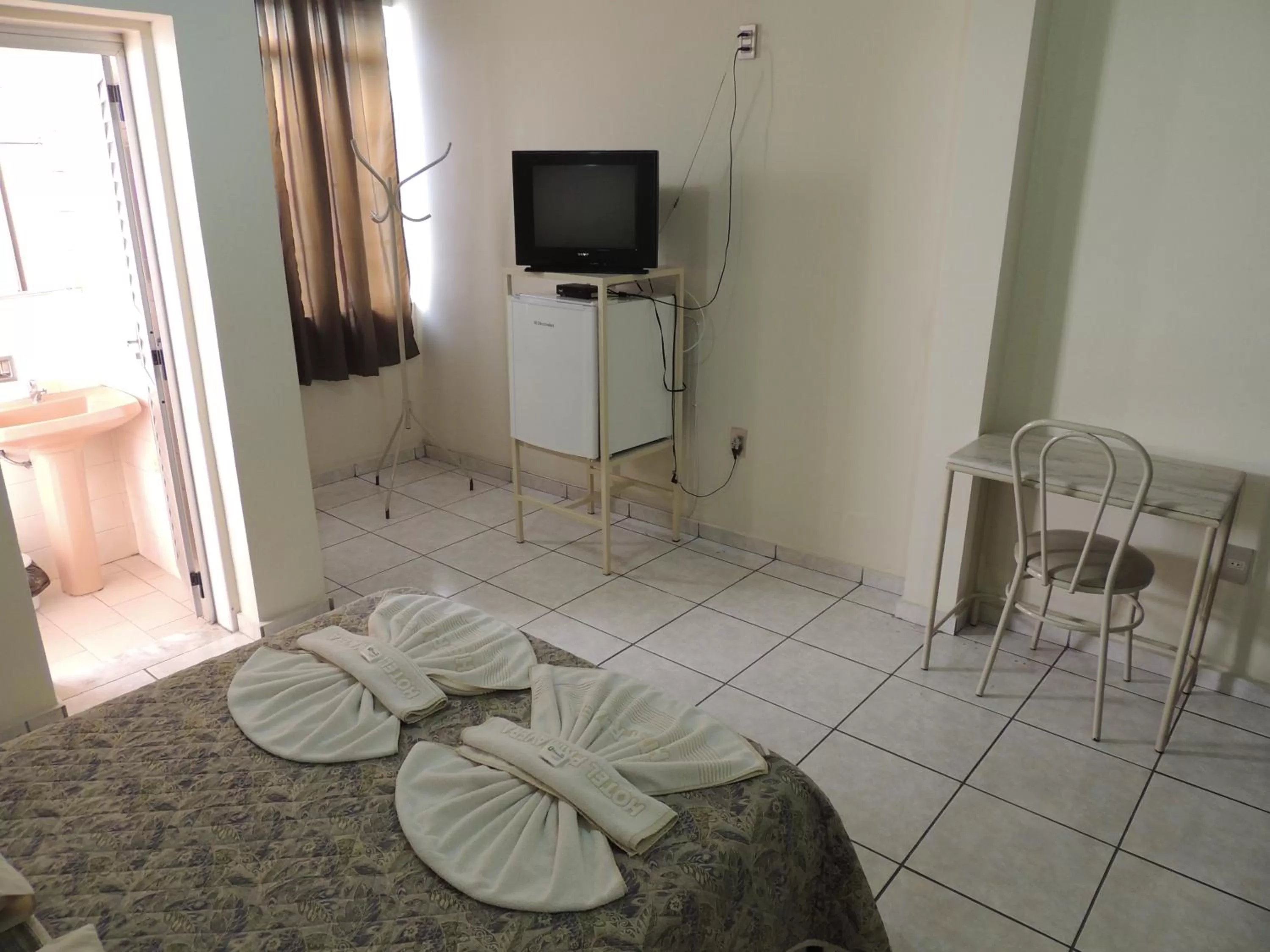 TV/Entertainment Center in Hotel Primavera