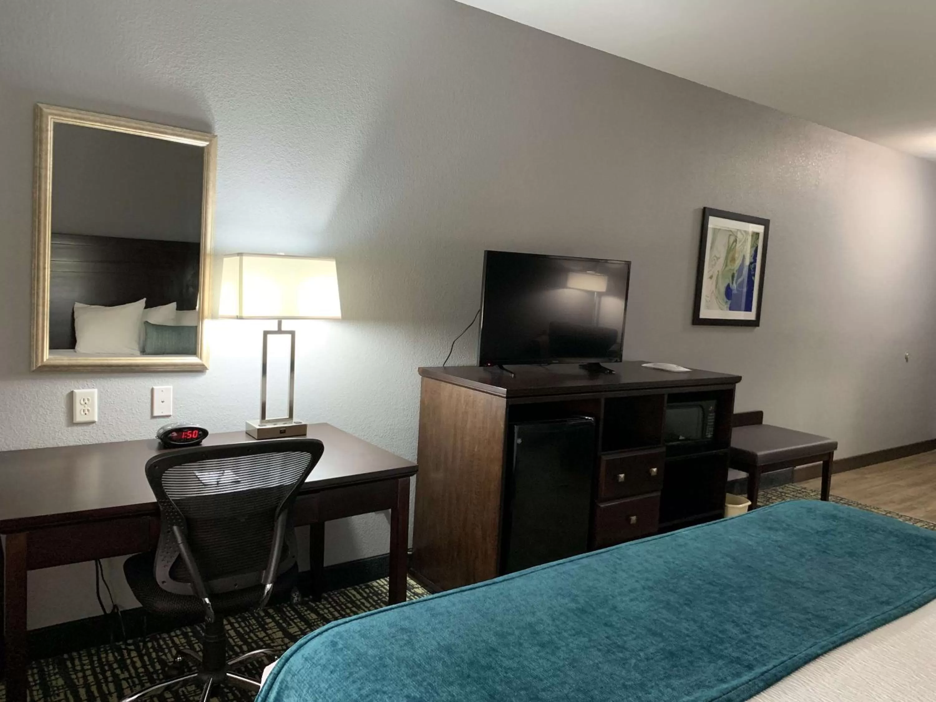 Photo of the whole room, Bed in Best Western Plus Olive Branch Hotel & Suites