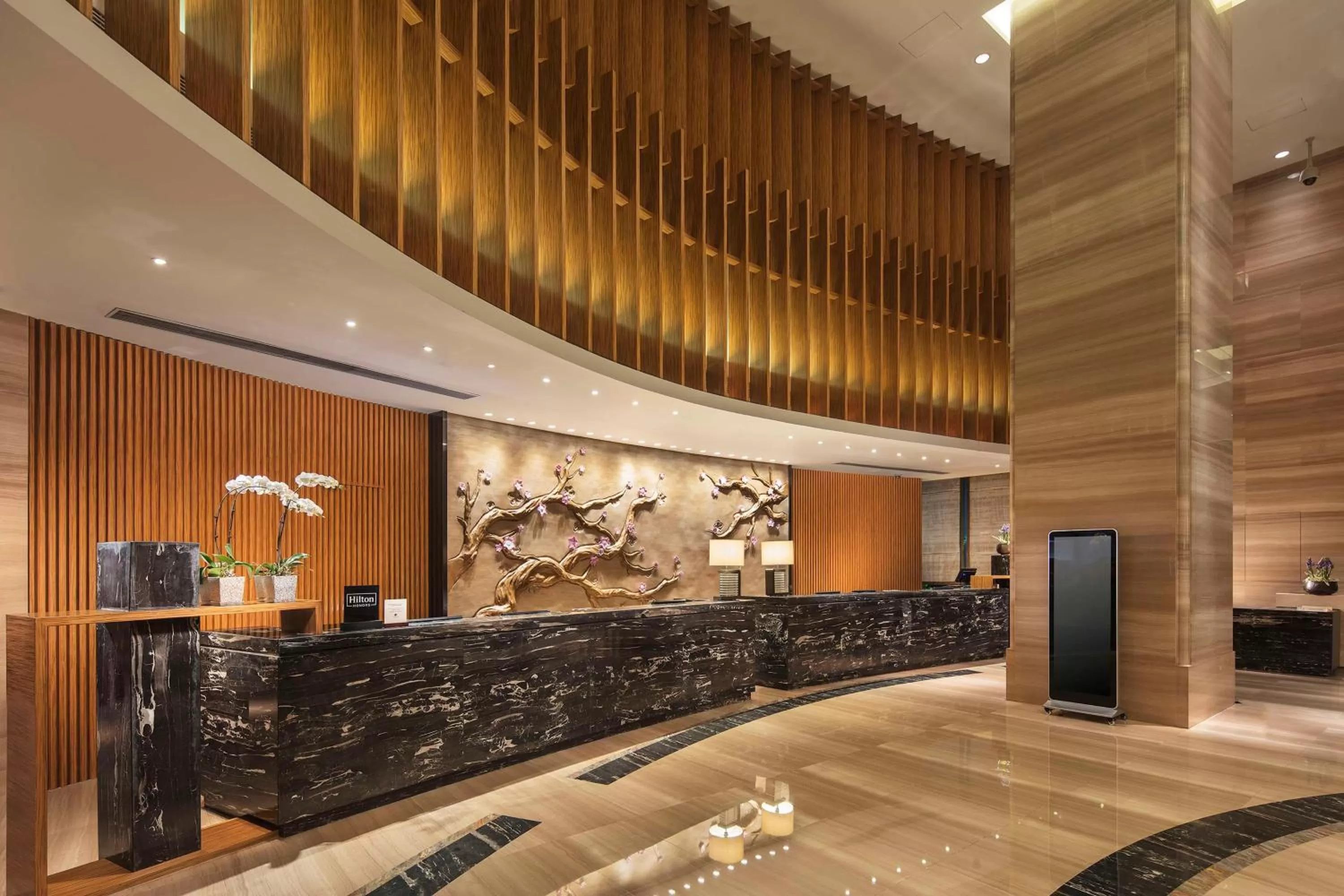 Lobby or reception in DoubleTree by Hilton Guangzhou Science City