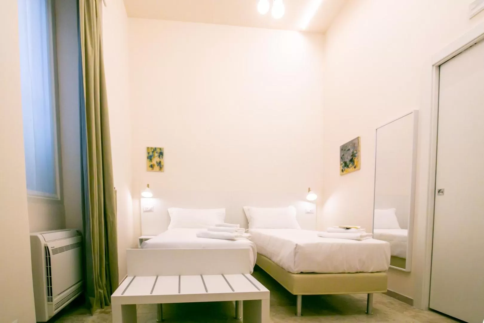 Photo of the whole room, Bed in Migliori Olive Ascolane beds