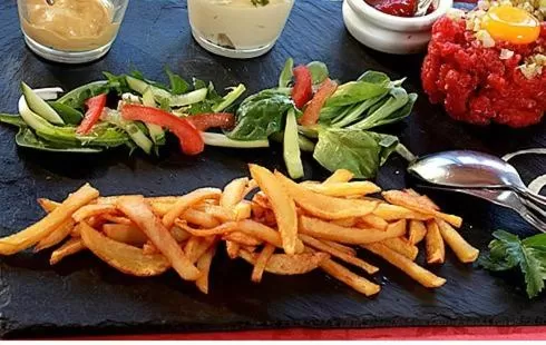 Food and drinks in L'Hôtel des Bords de L'ill