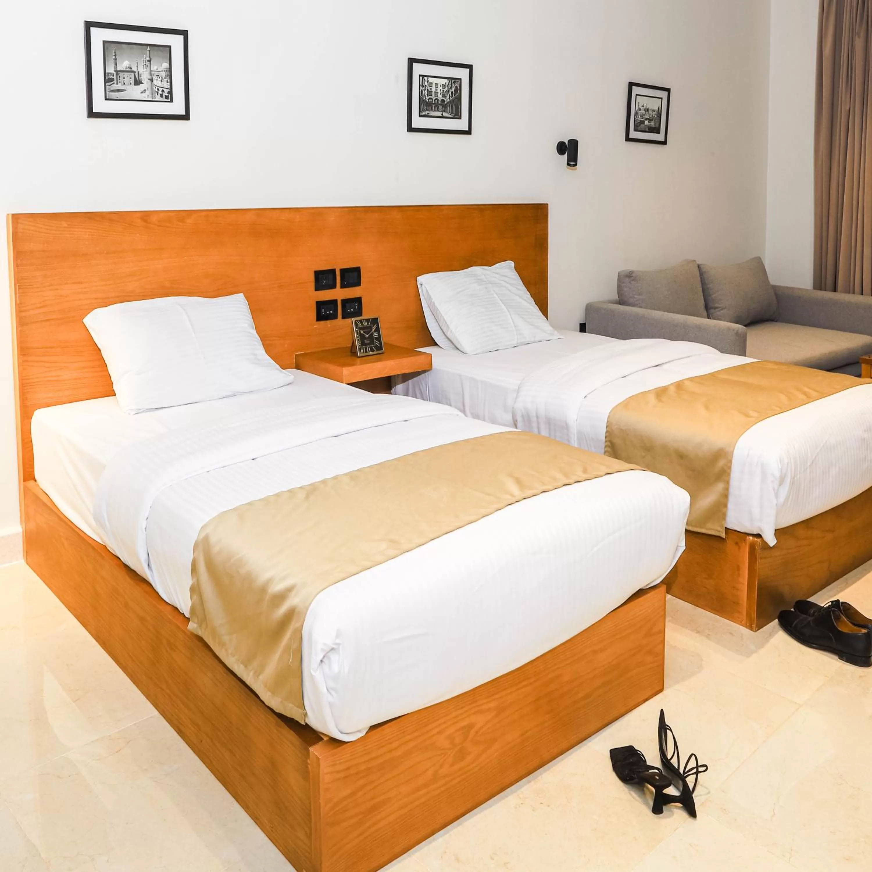 Bedroom, Bed in NewCity Hotel & Suites