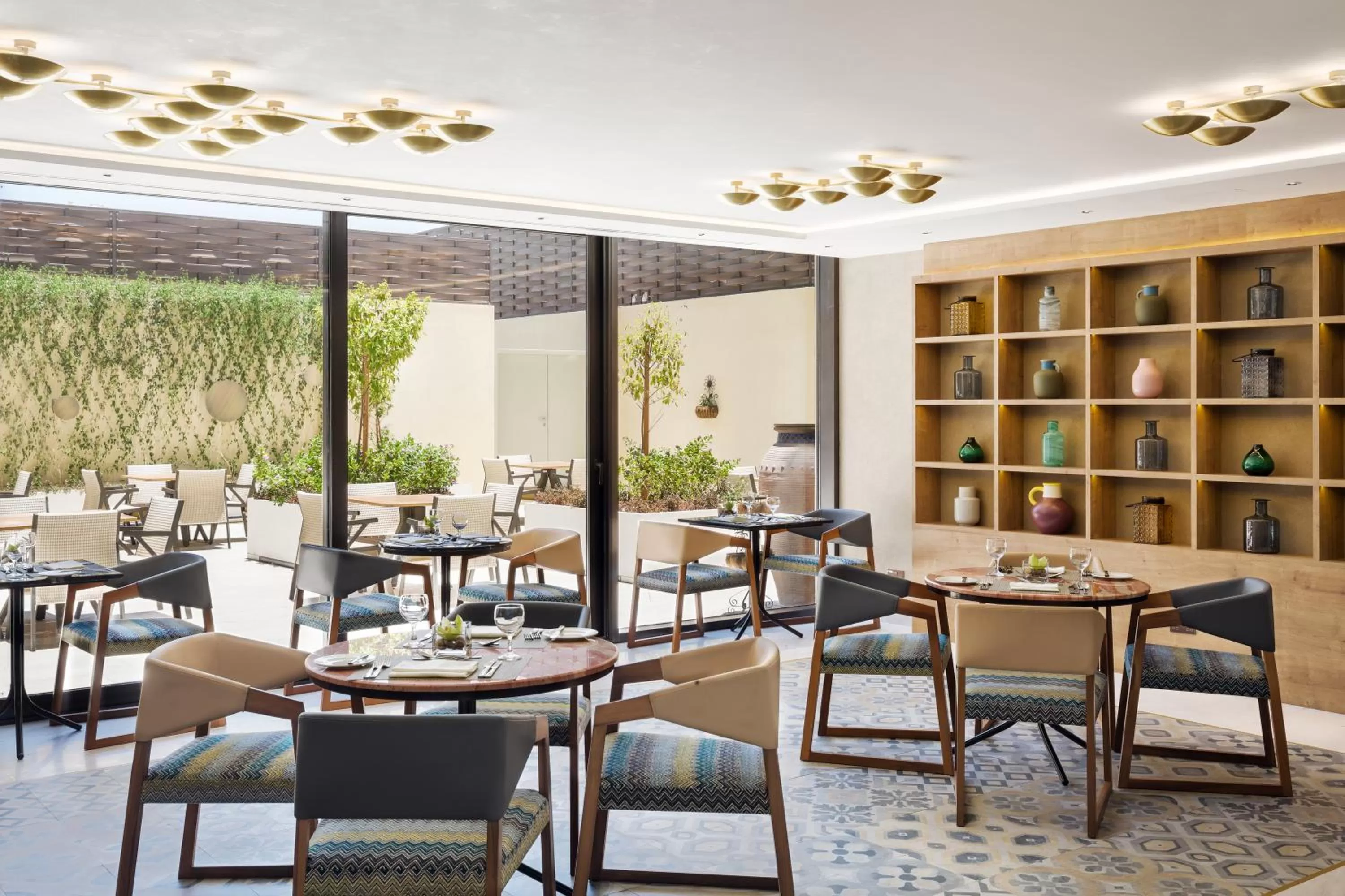 Restaurant/places to eat in Mövenpick Hotel Tahlia Jeddah