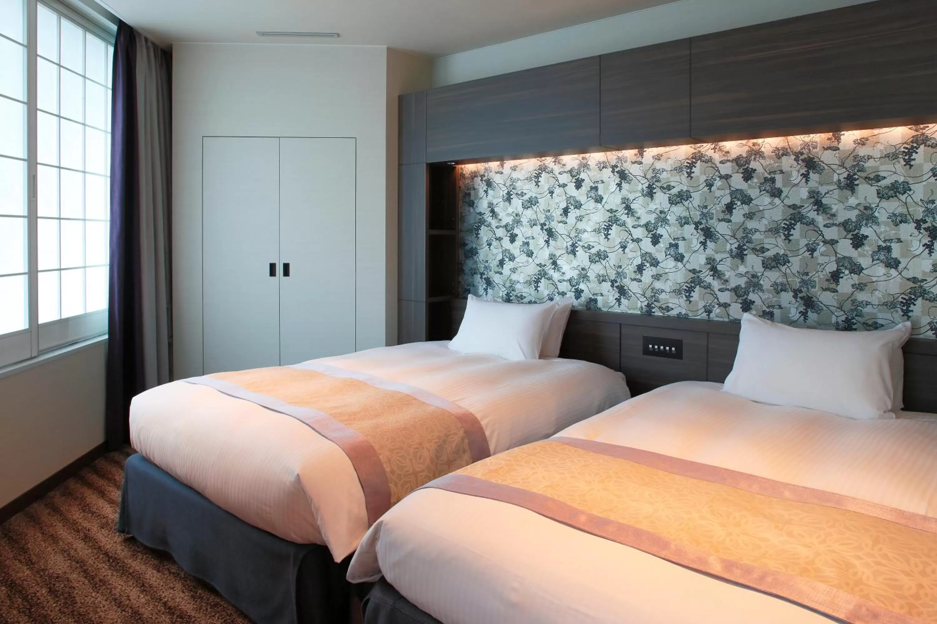 Photo of the whole room, Bed in Kyoto Tower Hotel